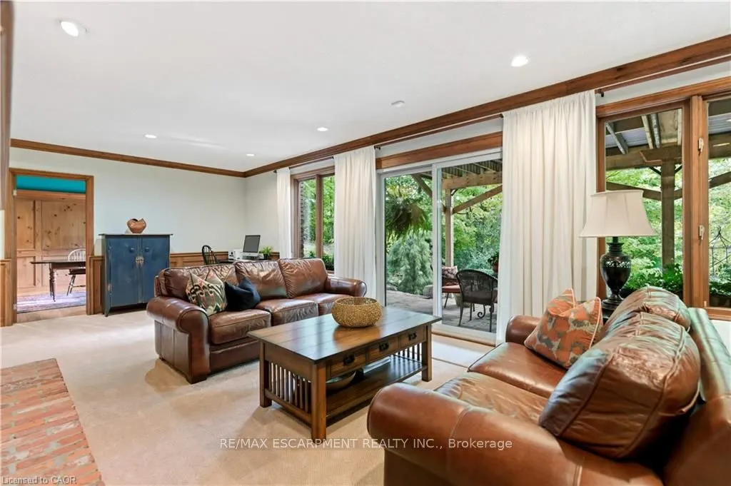 9 Mays Crescent