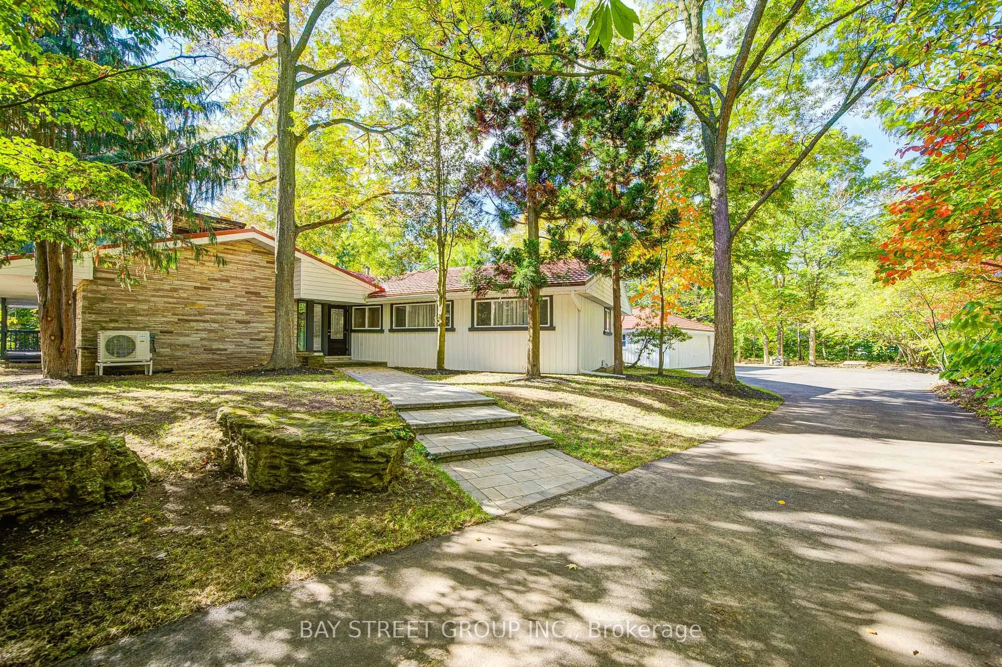 14874 Niagara River Parkway