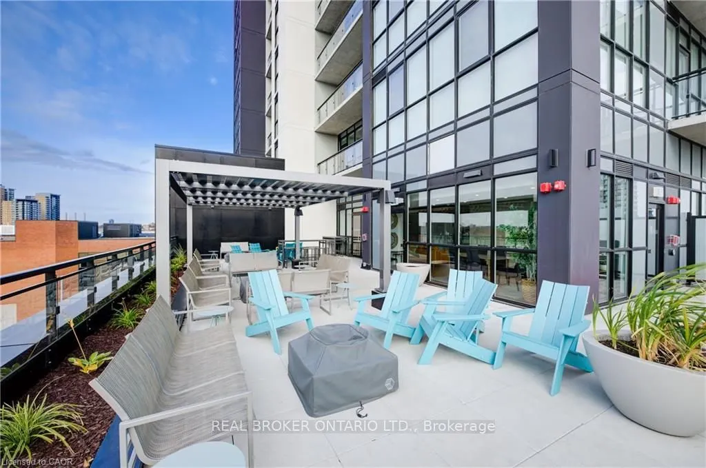 60 Charles Street W, #2405