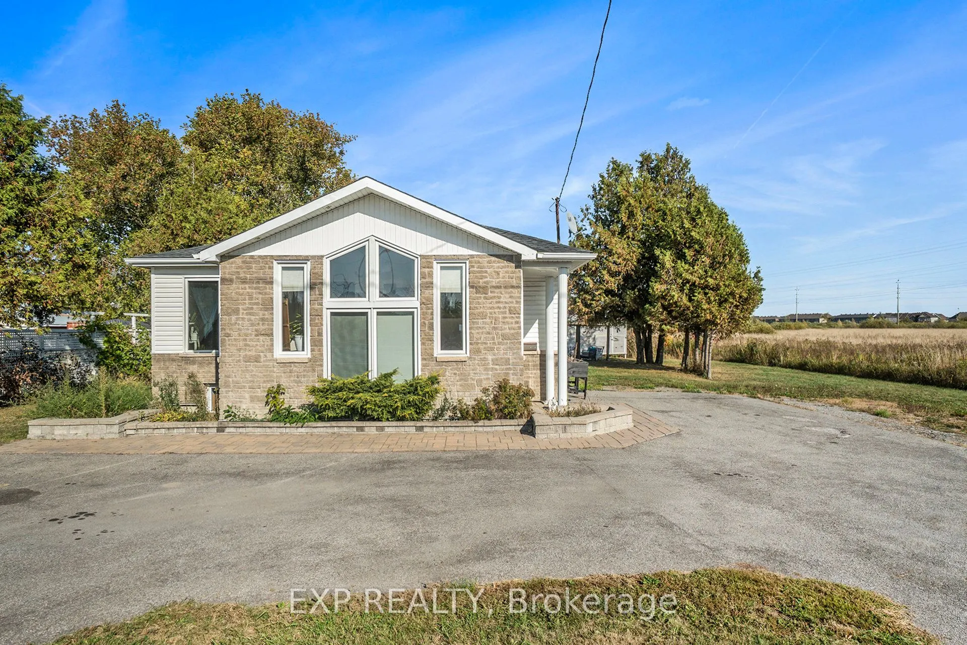 2147 Mer Bleue Road