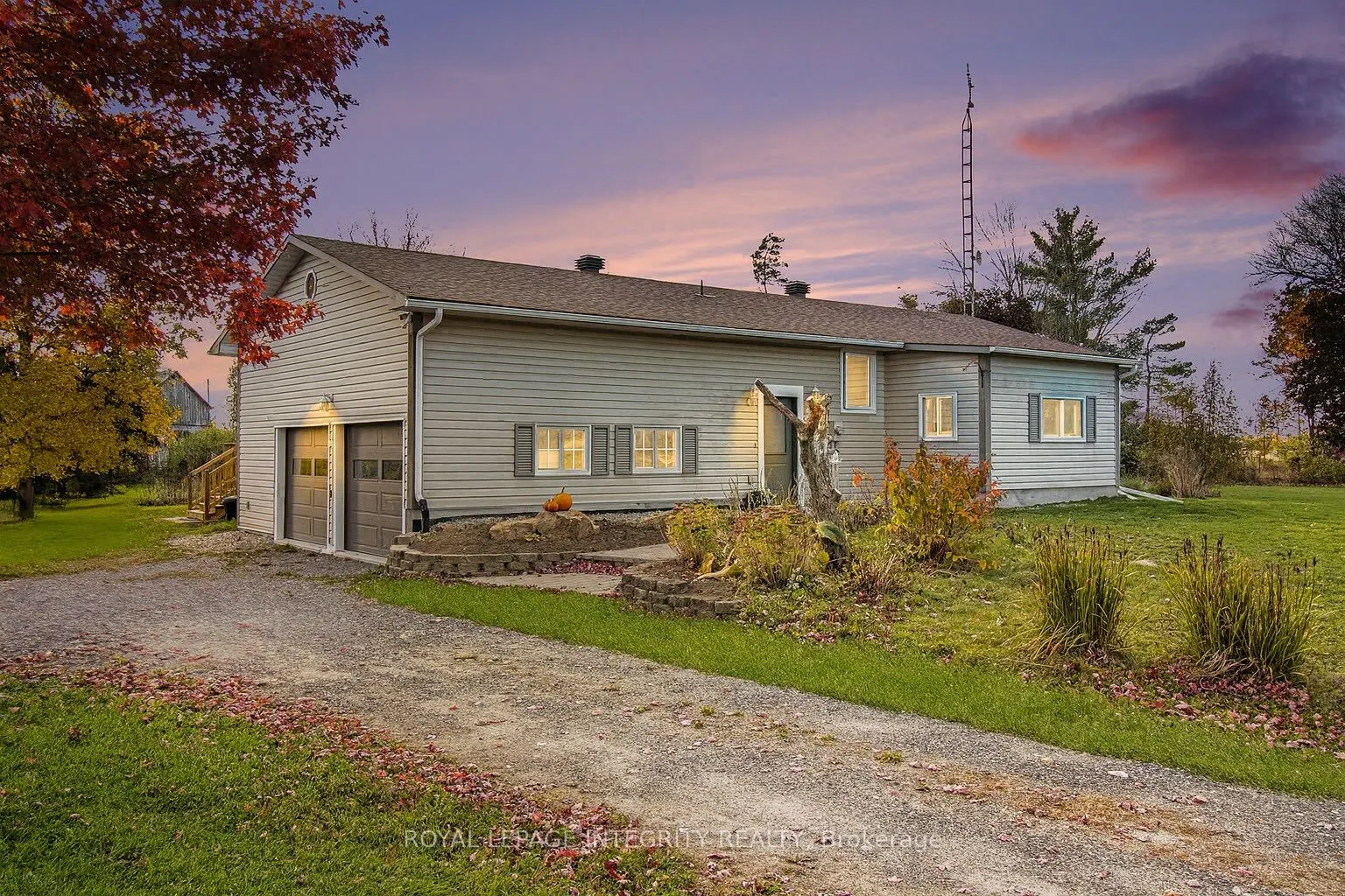 677 Bowes Side Road