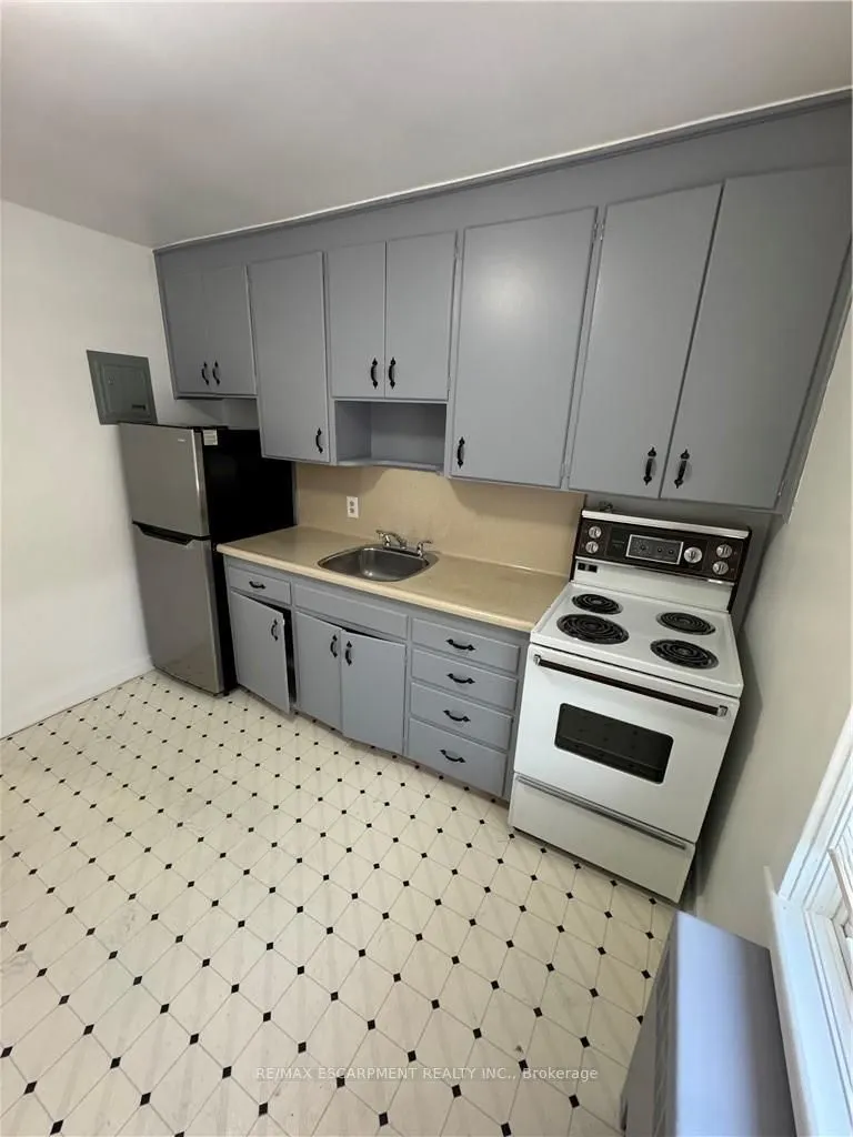1755 KING Street, #11