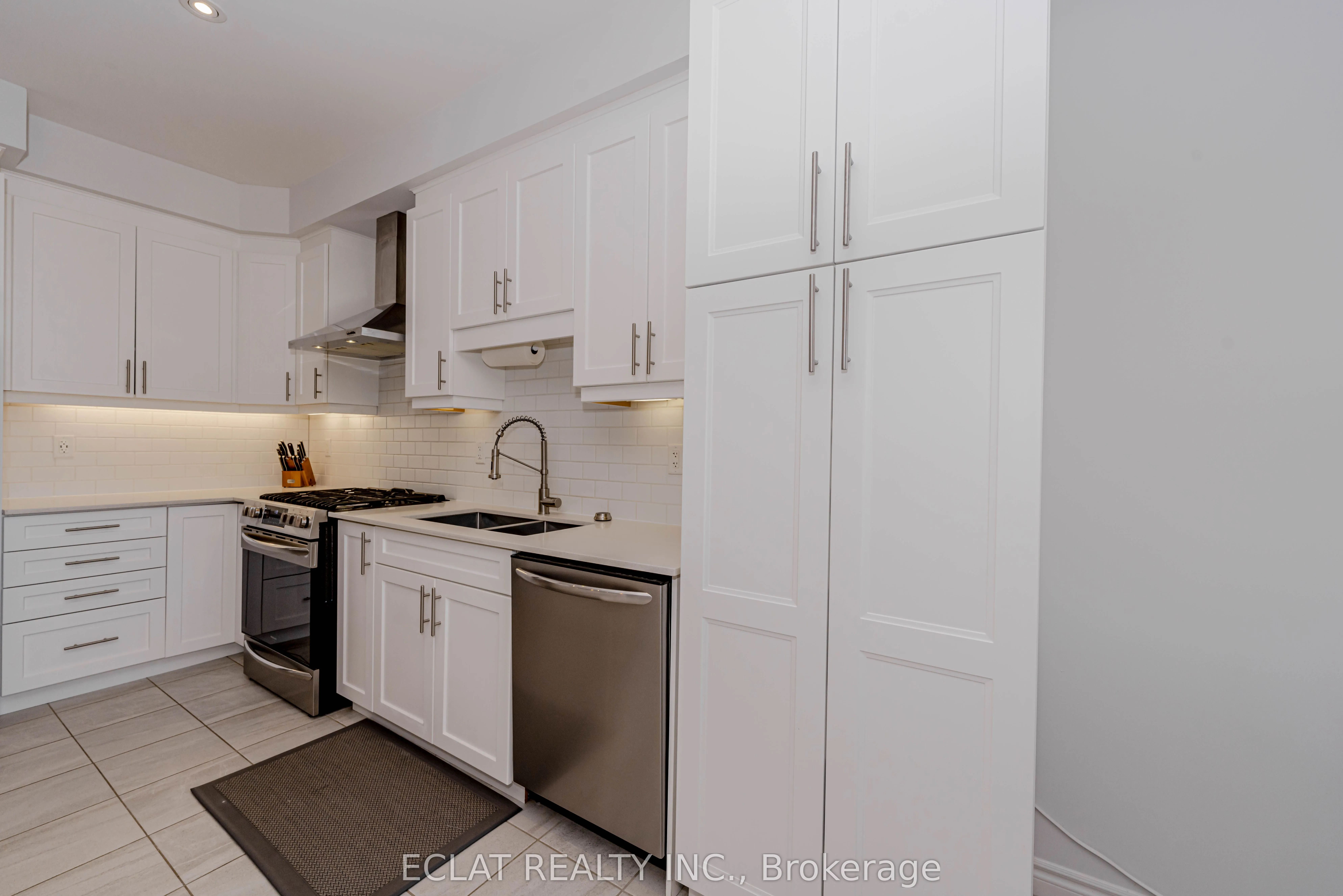 1 Tom Brown Drive, #19