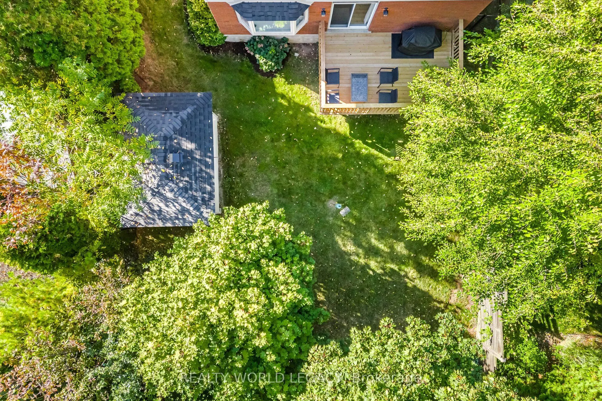 33 Morton Avenue