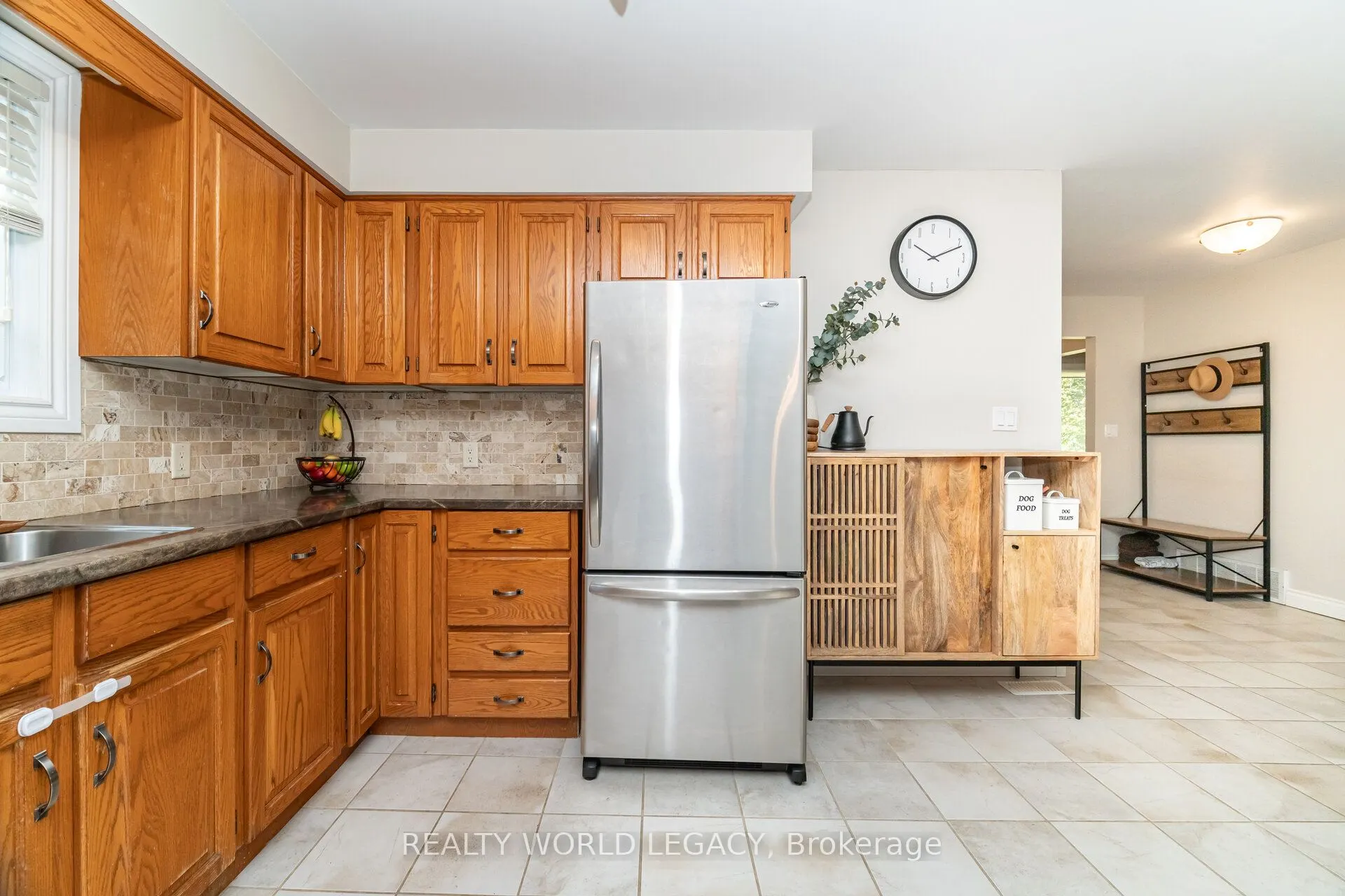 33 Morton Avenue