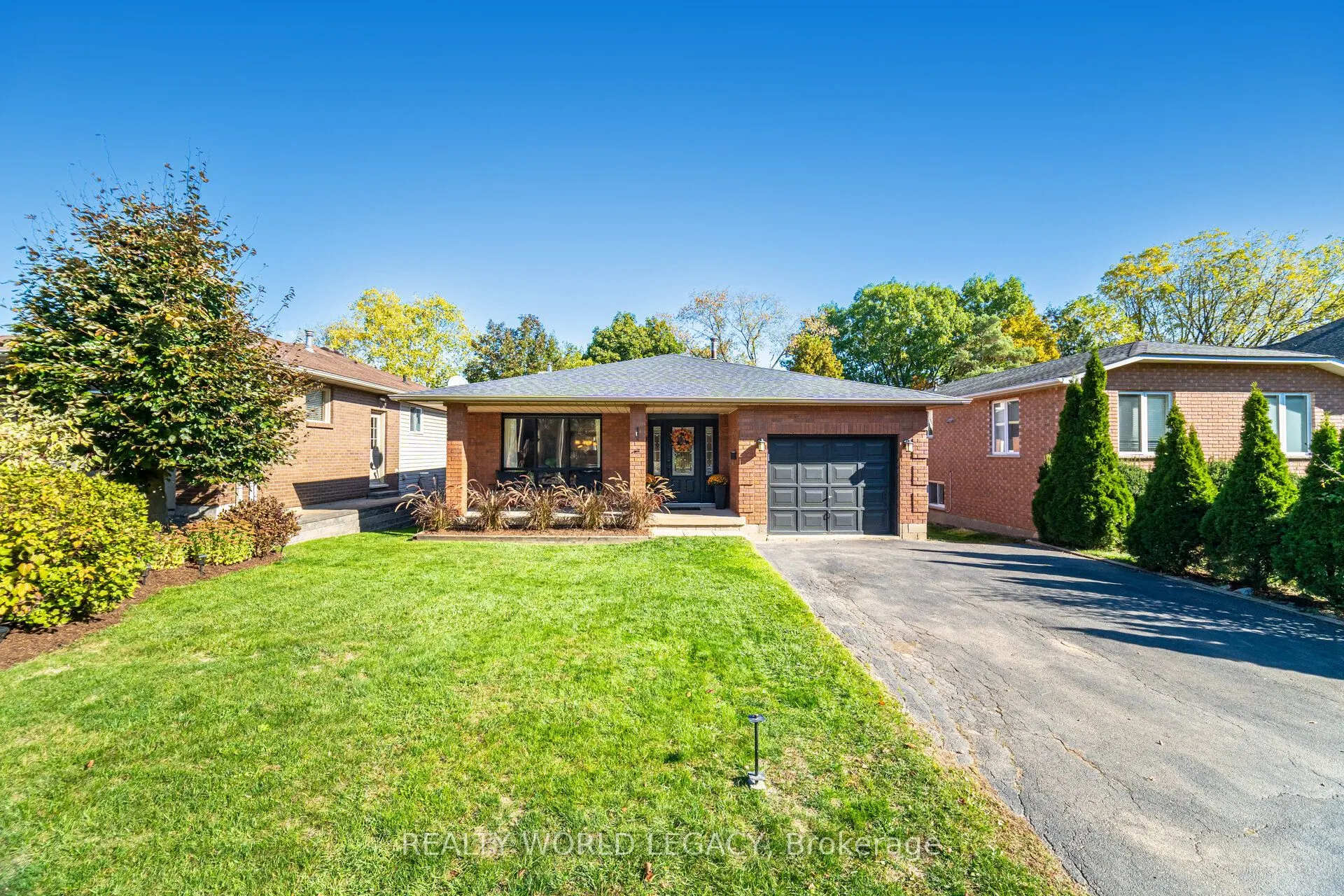 33 Morton Avenue