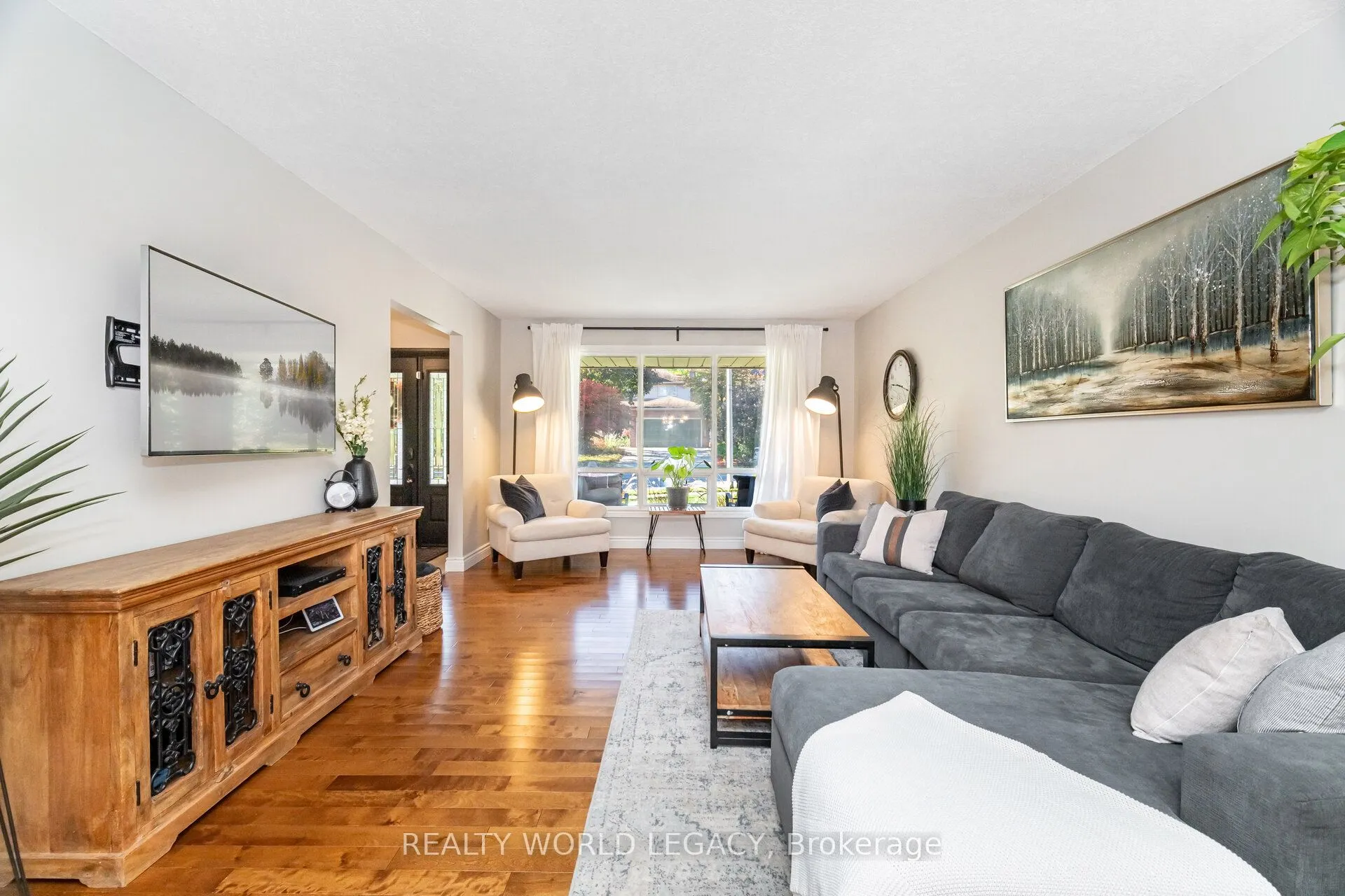 33 Morton Avenue