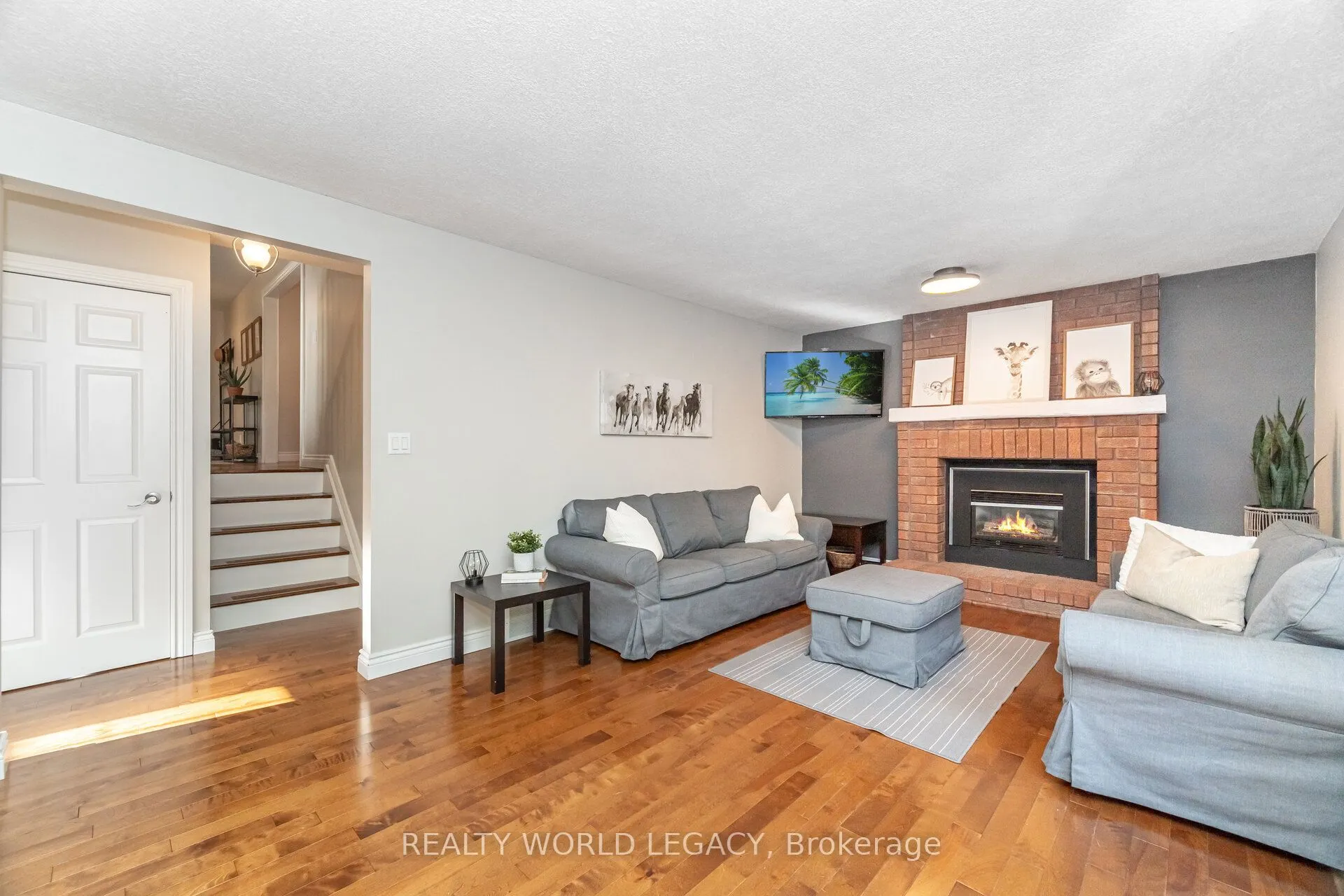 33 Morton Avenue