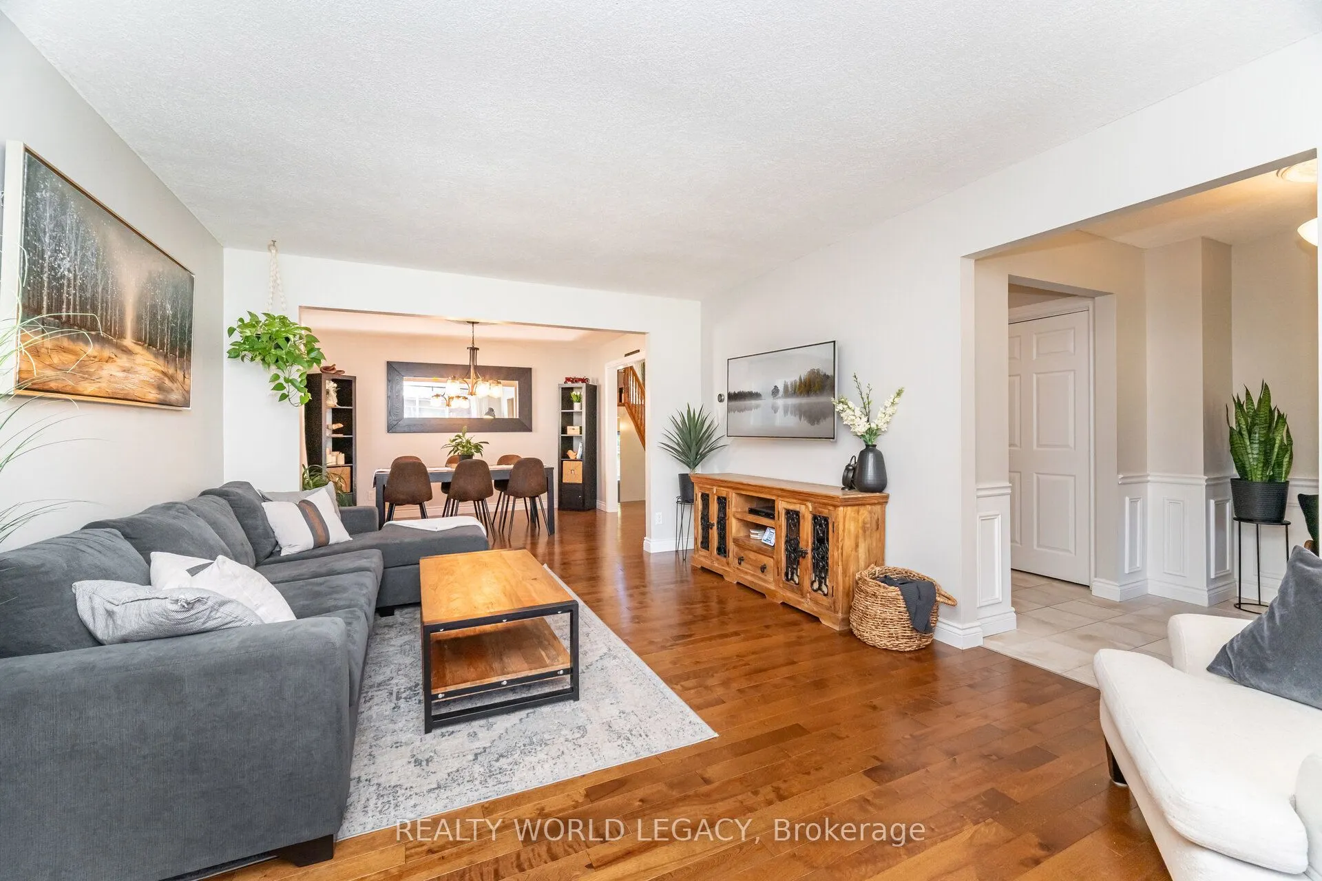 33 Morton Avenue