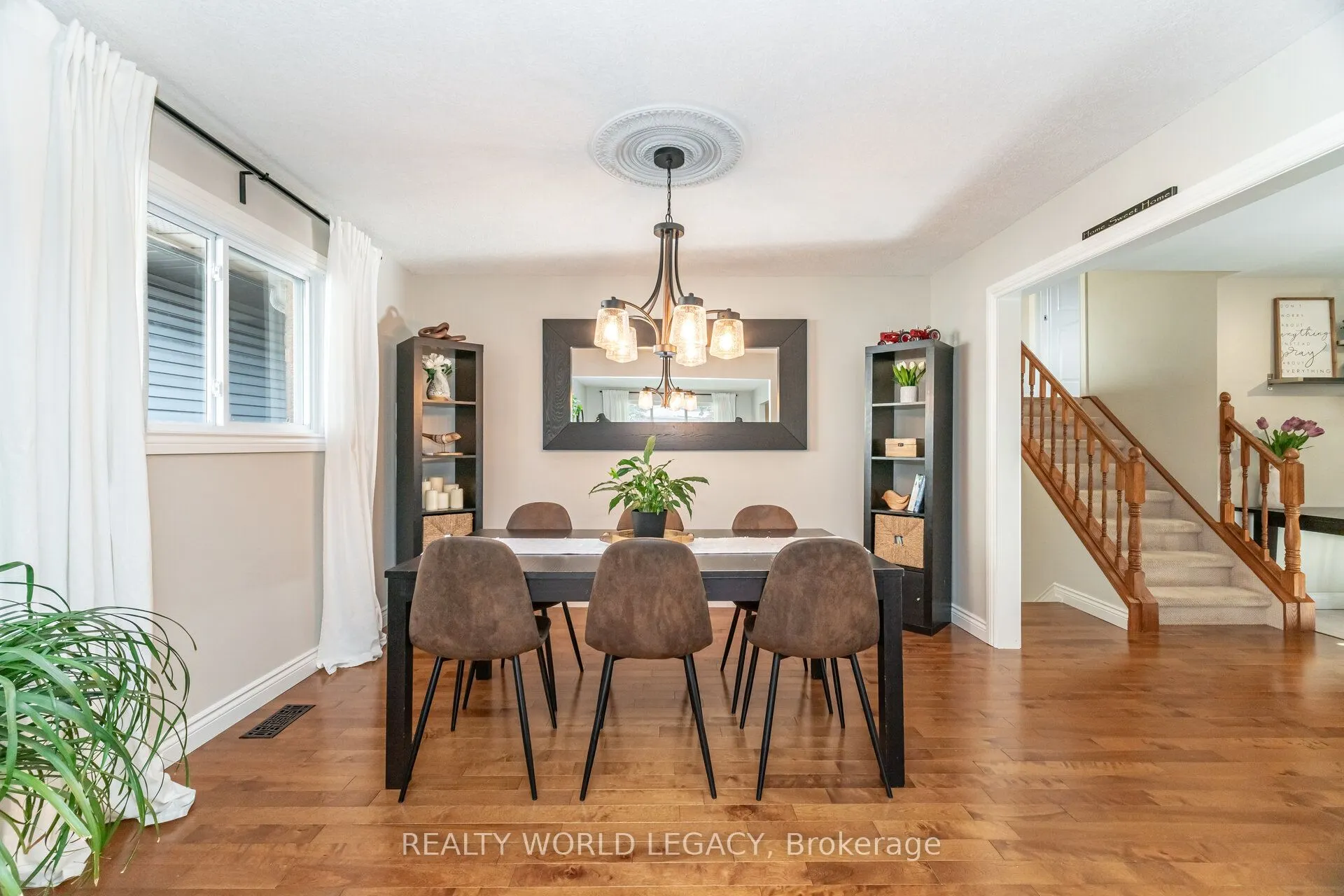 33 Morton Avenue