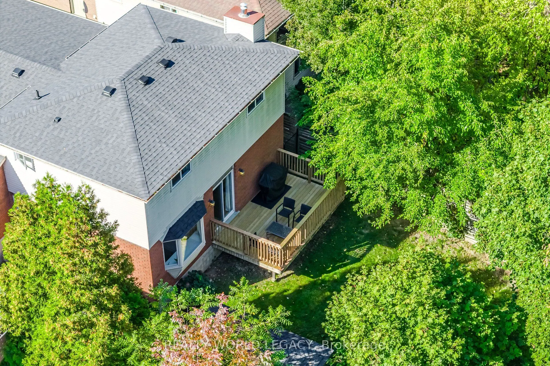 33 Morton Avenue