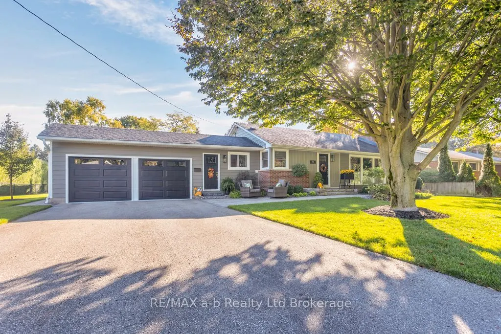 16 Charlotte Avenue