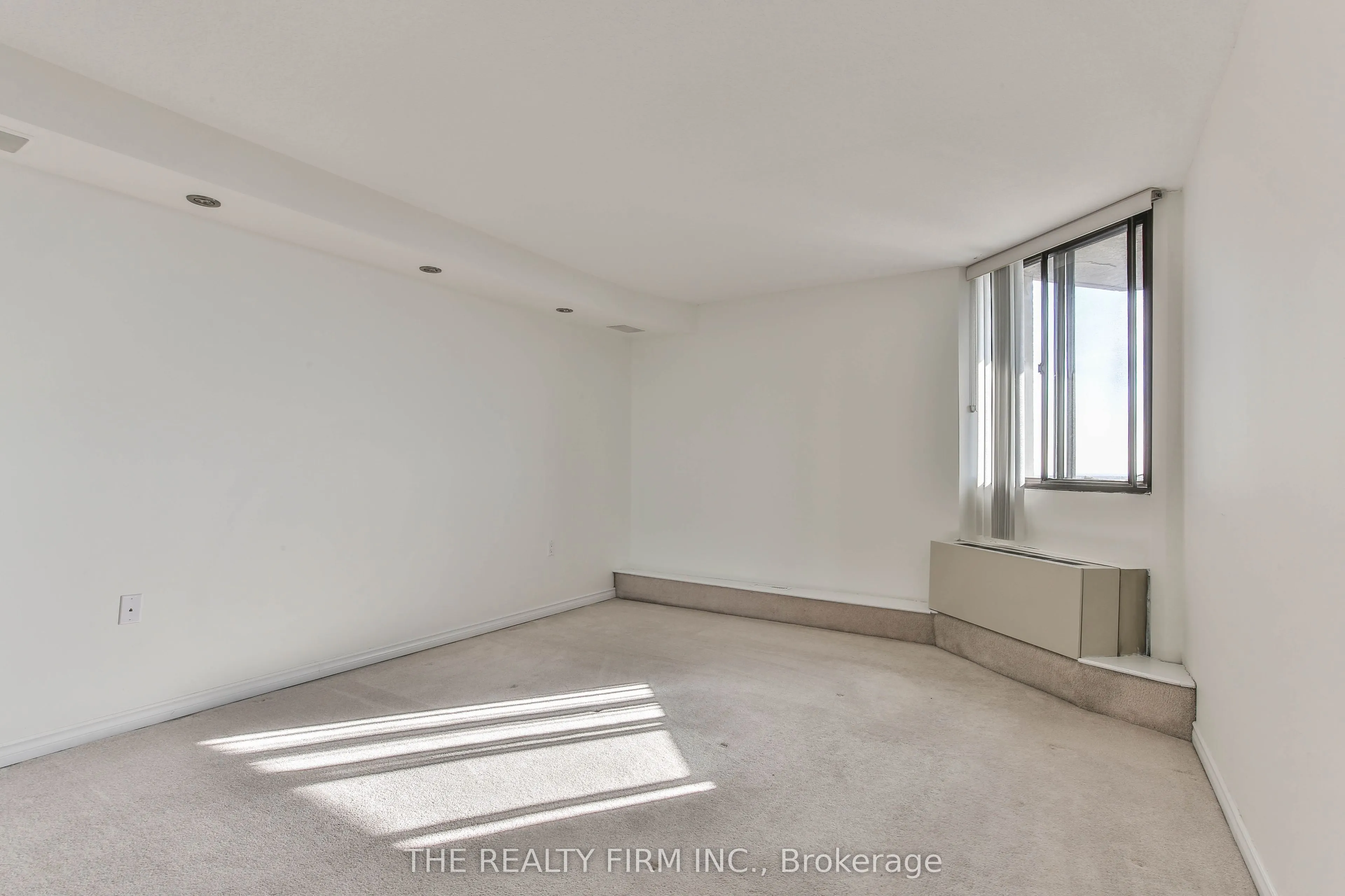 323 Colborne Street, #2605