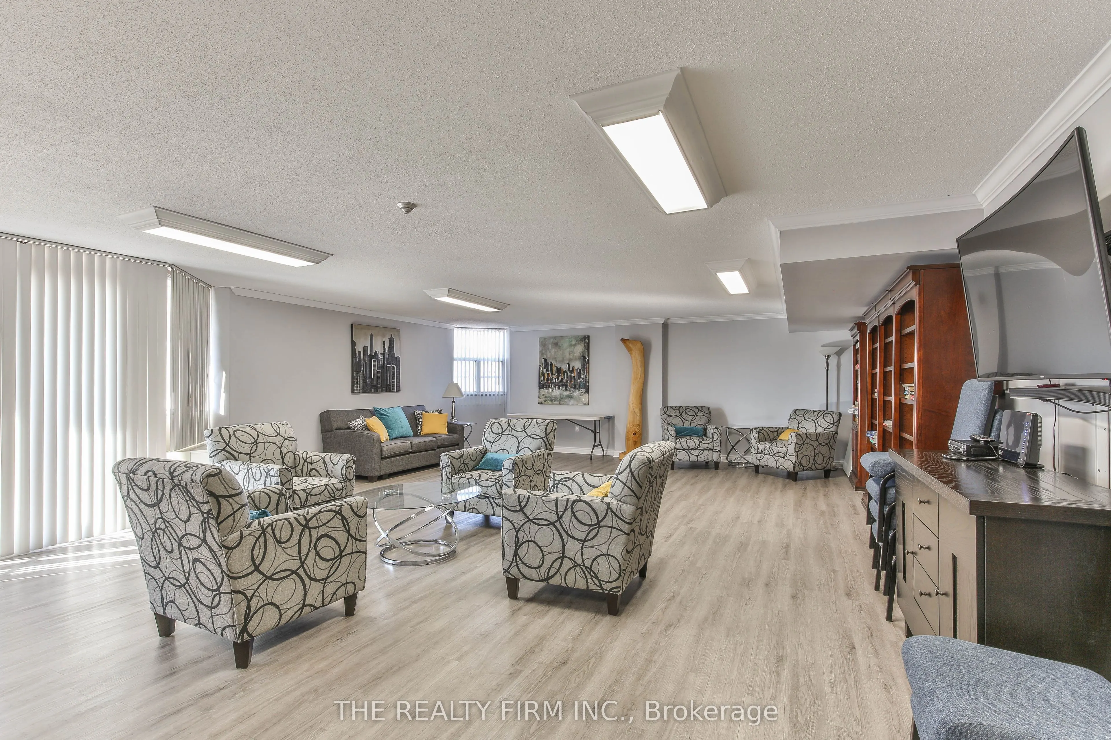 323 Colborne Street, #2605