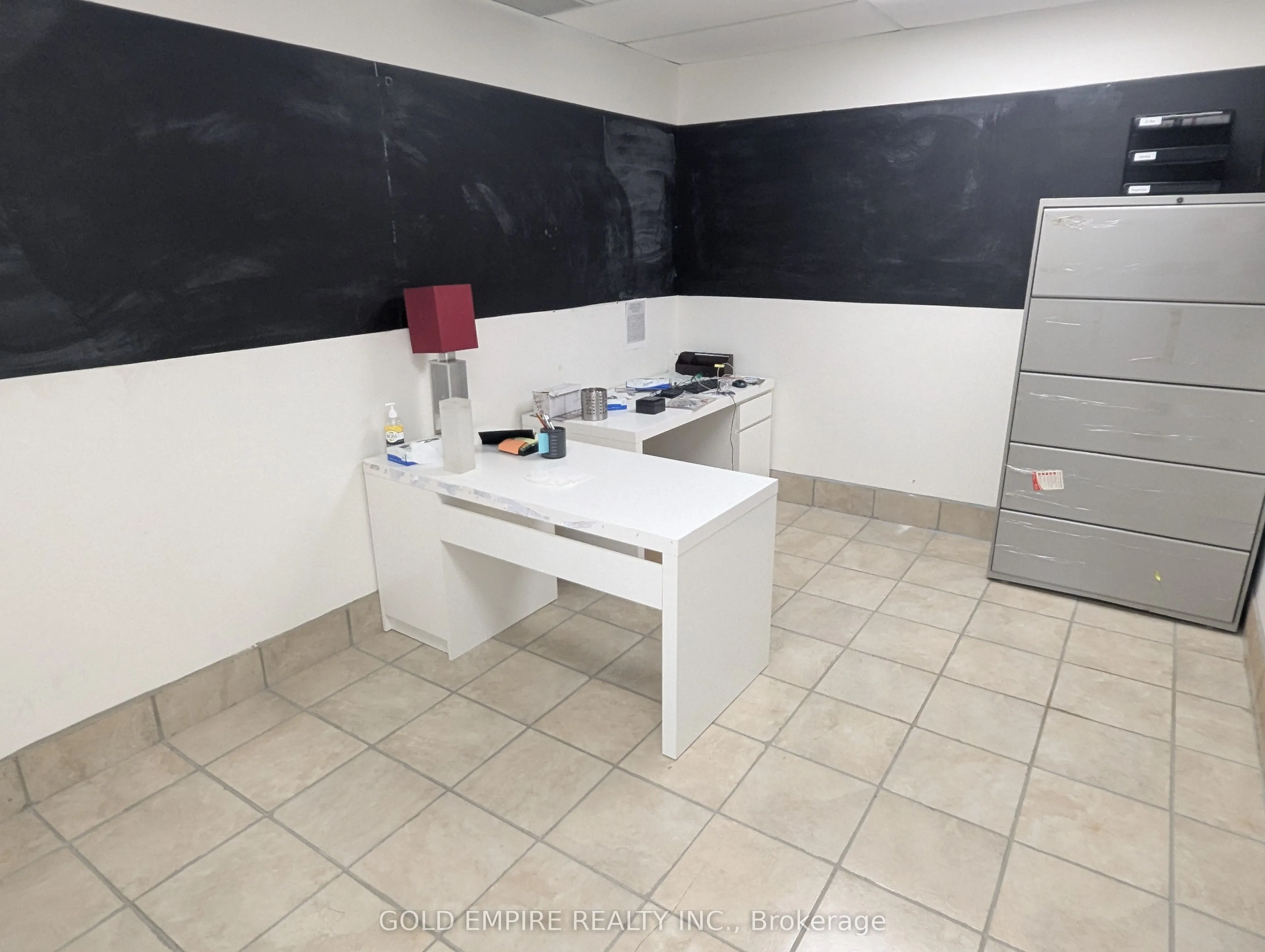 41 Mondamin Street, ##8