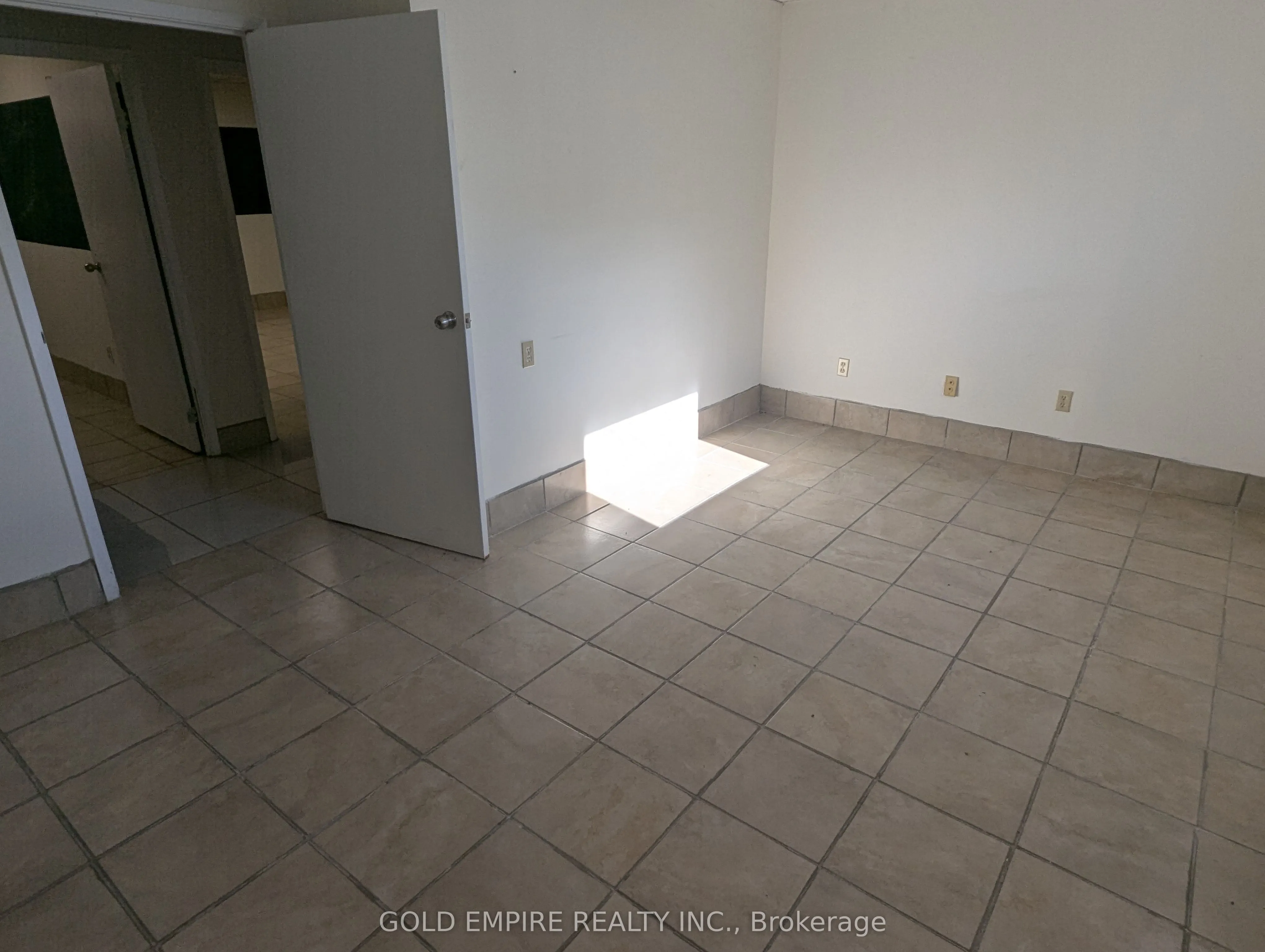 41 Mondamin Street, ##8