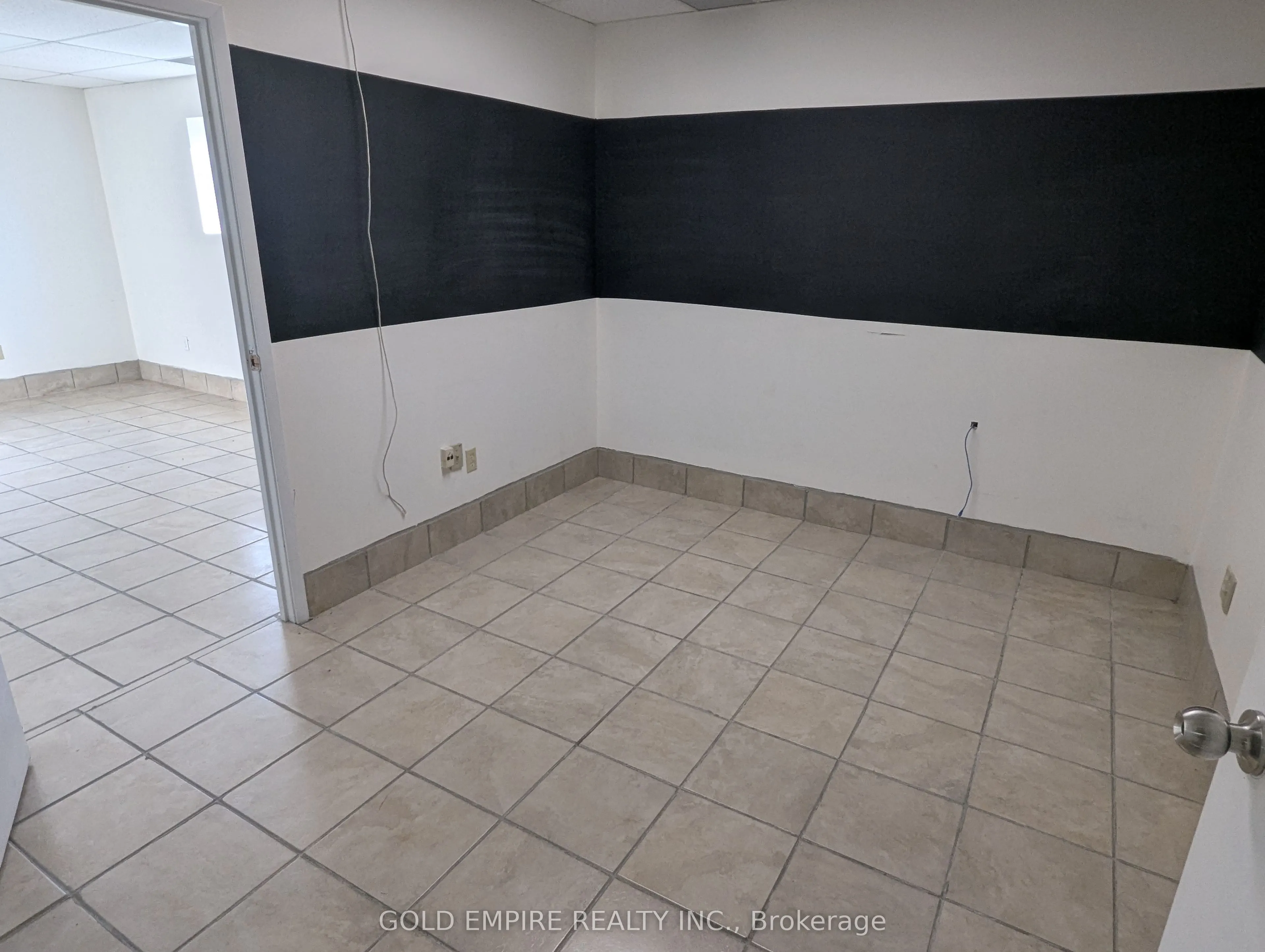 41 Mondamin Street, ##8