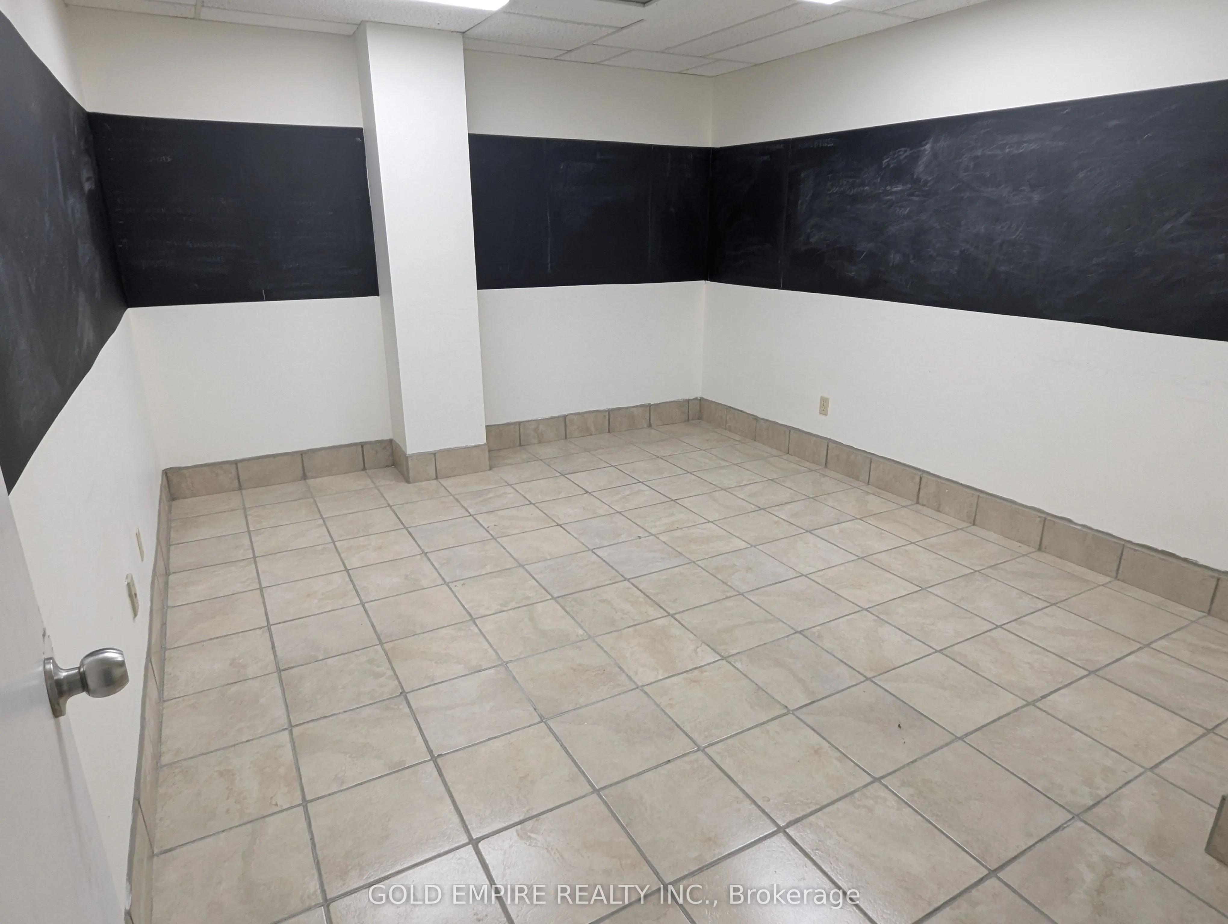 41 Mondamin Street, ##8