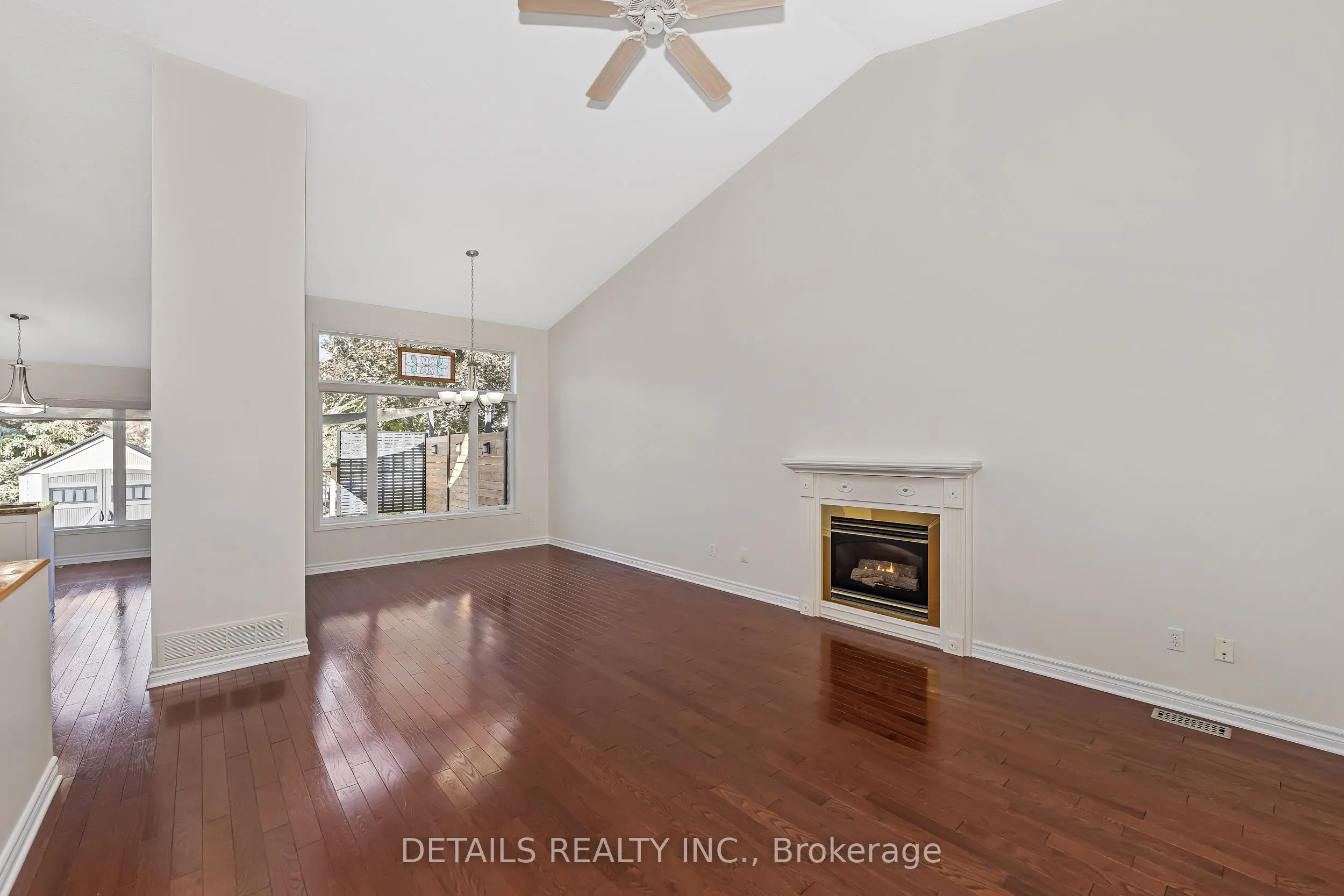 6121 Bristlecone Way