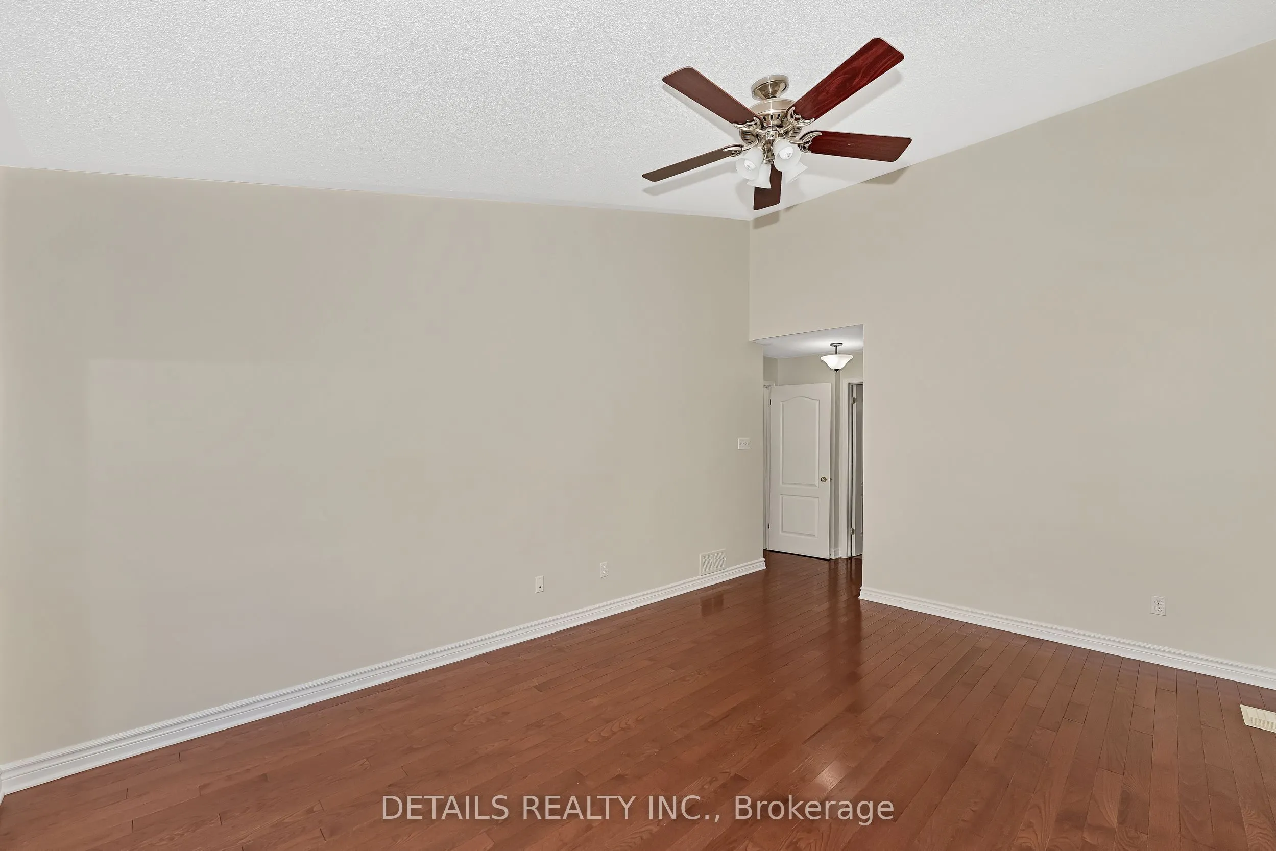 6121 Bristlecone Way