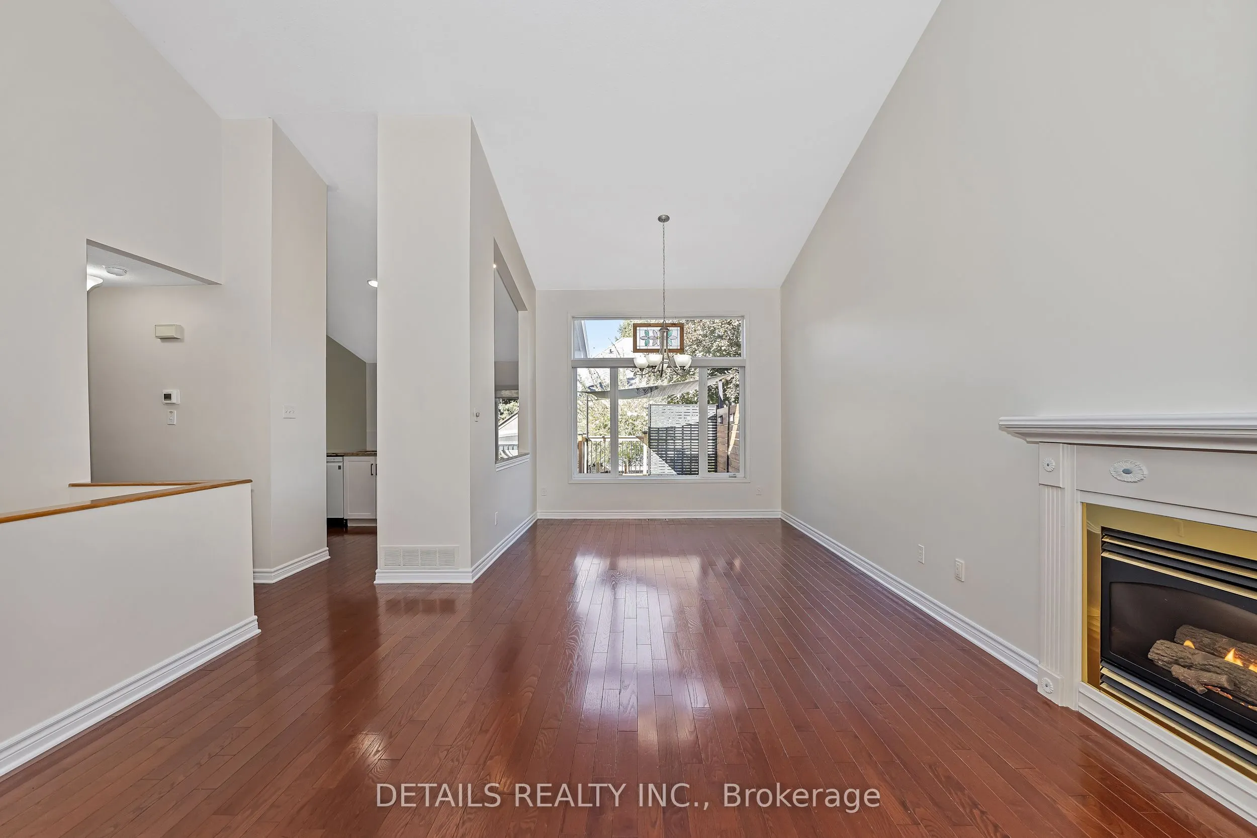 6121 Bristlecone Way