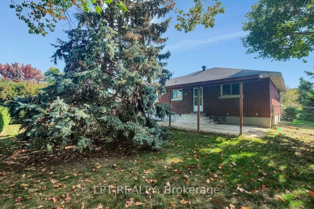 151 Oakridge Boulevard