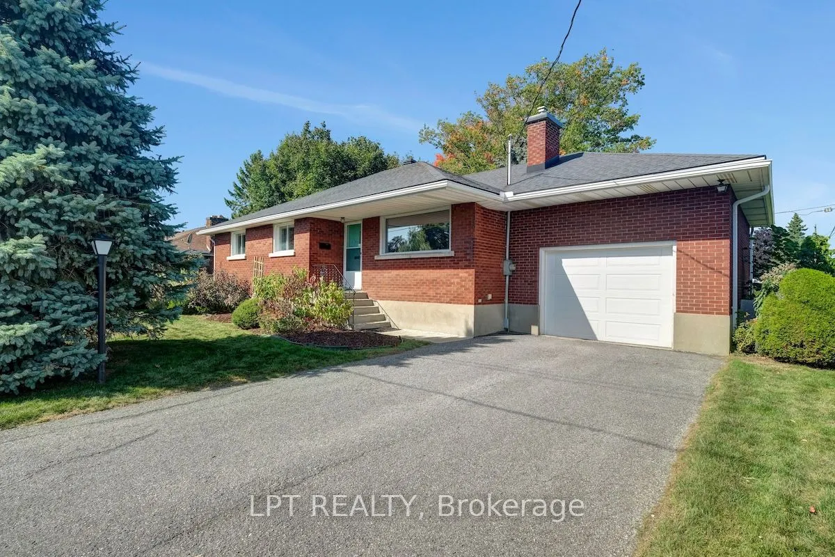 151 Oakridge Boulevard