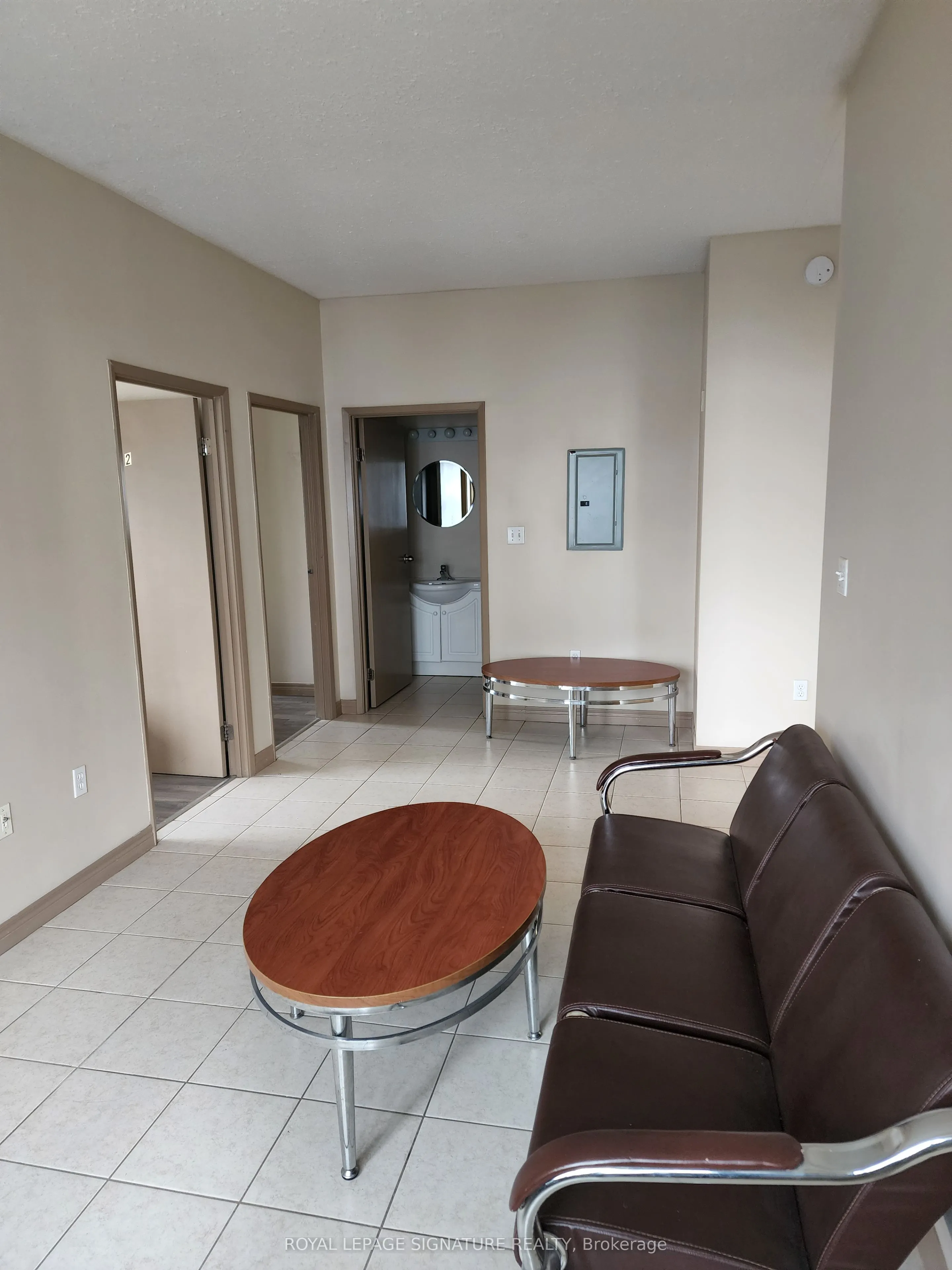 251 Lester Street, #605
