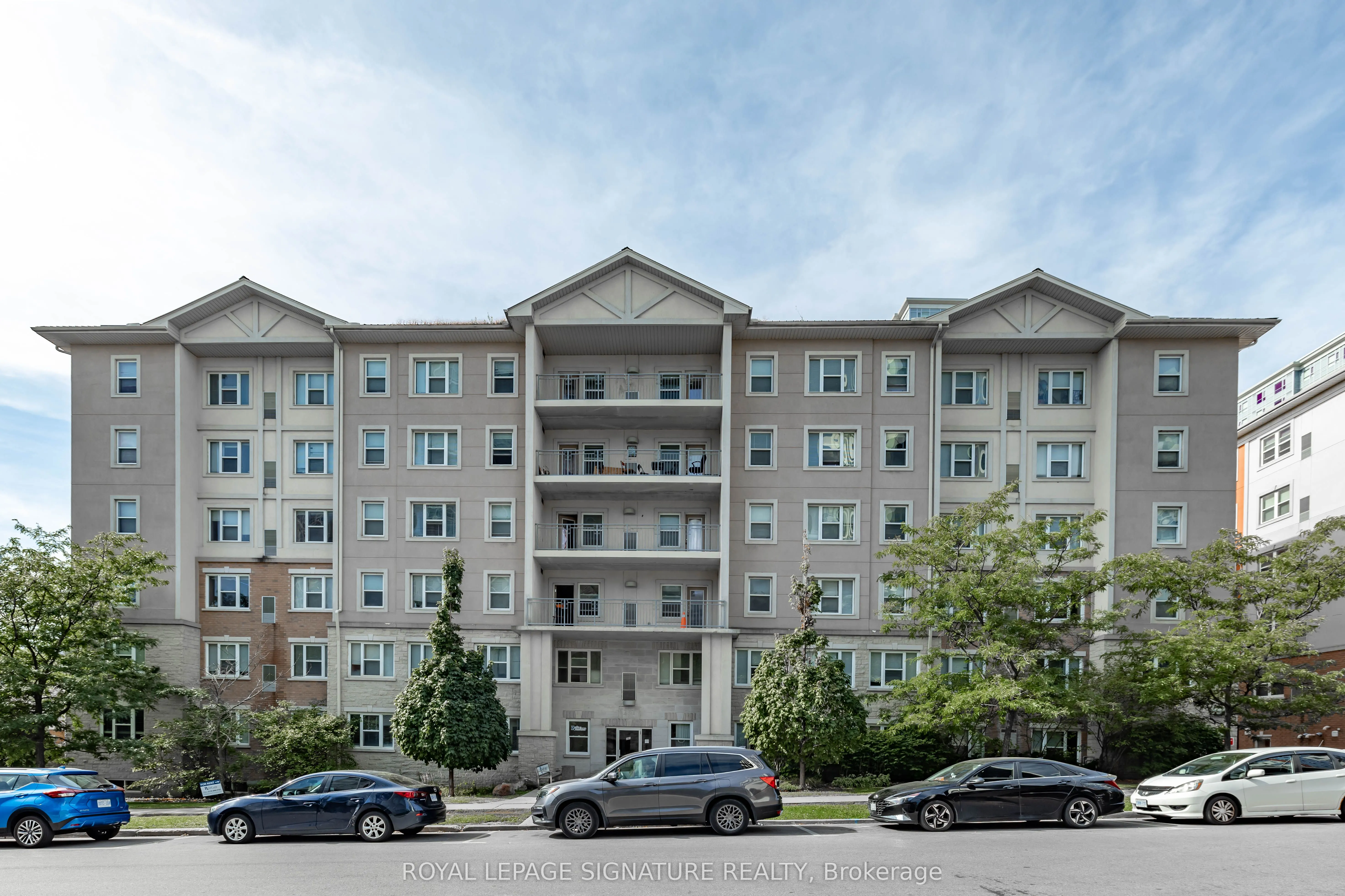 251 Lester Street, #605