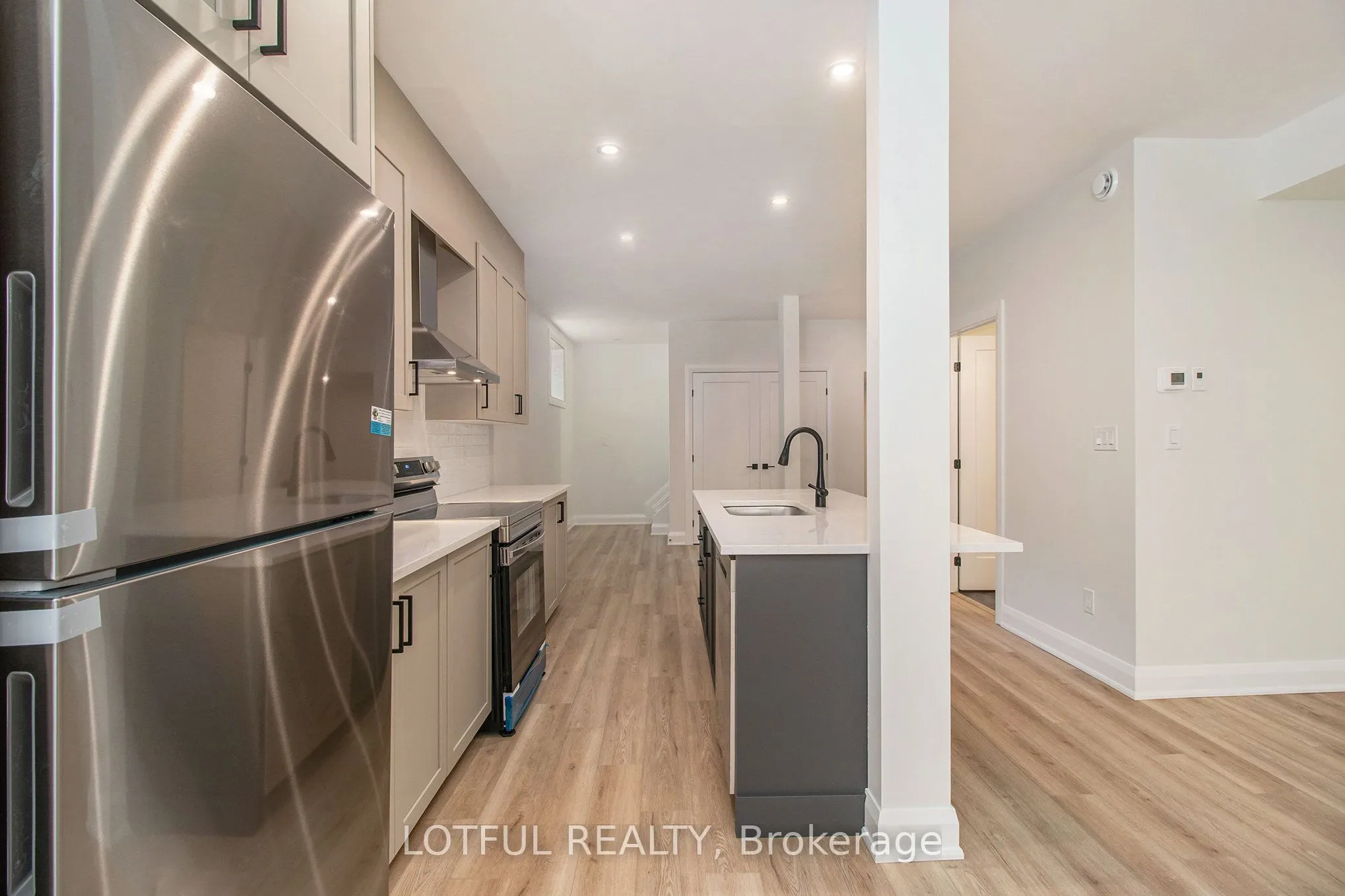 411 Leighton Terrace, #B