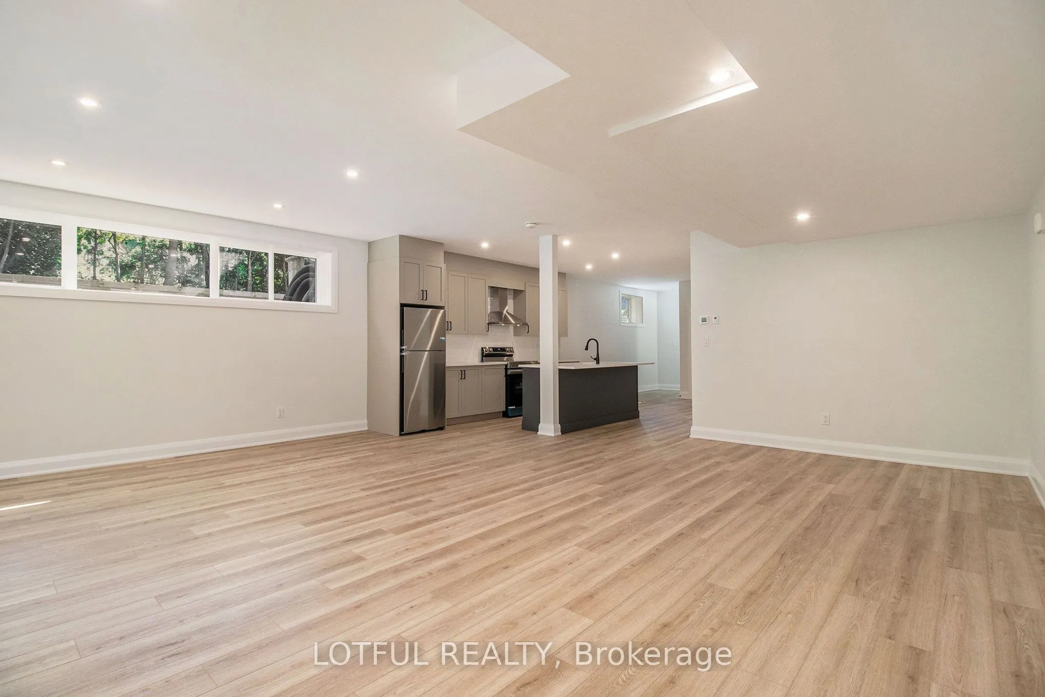 411 Leighton Terrace, #B