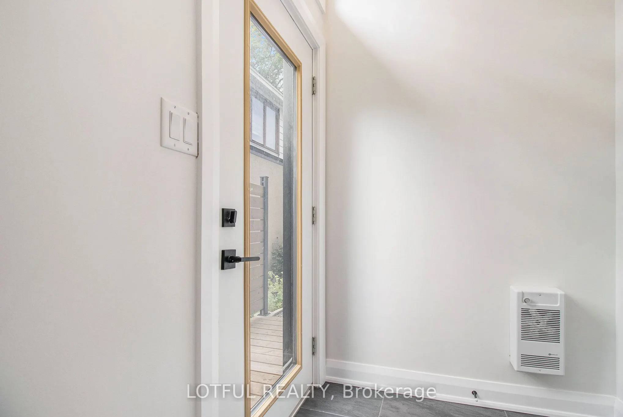 411 Leighton Terrace, #B