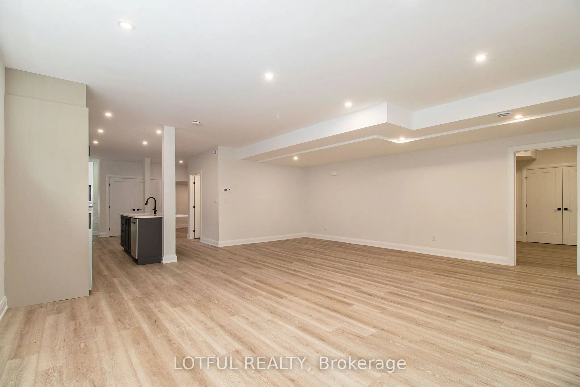 411 Leighton Terrace, #B