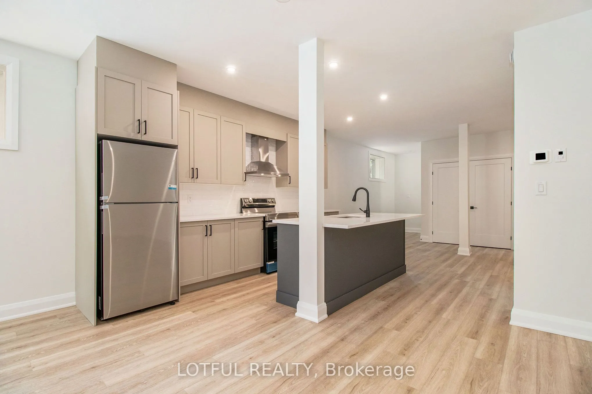 411 Leighton Terrace, #B
