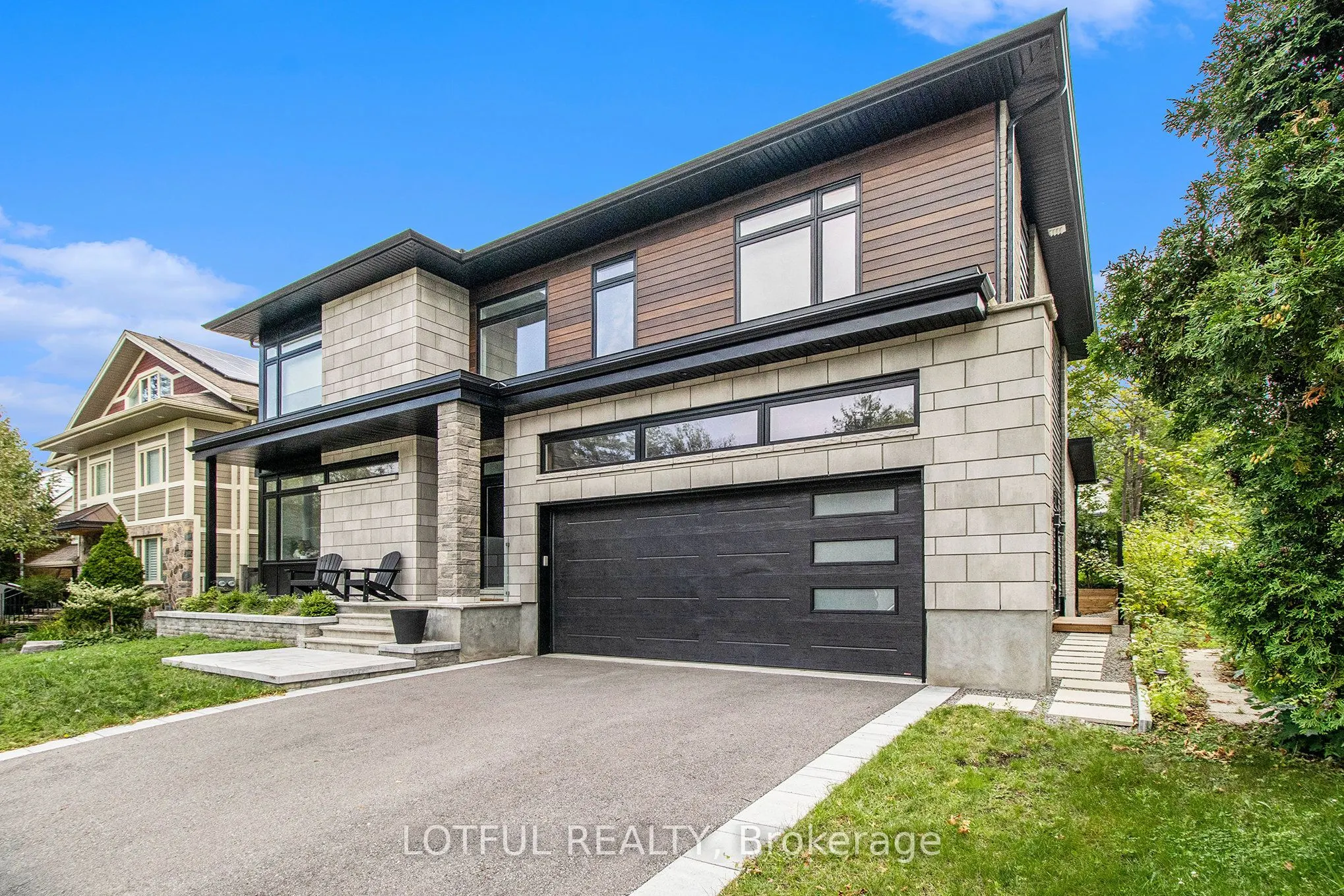 411 Leighton Terrace, #B