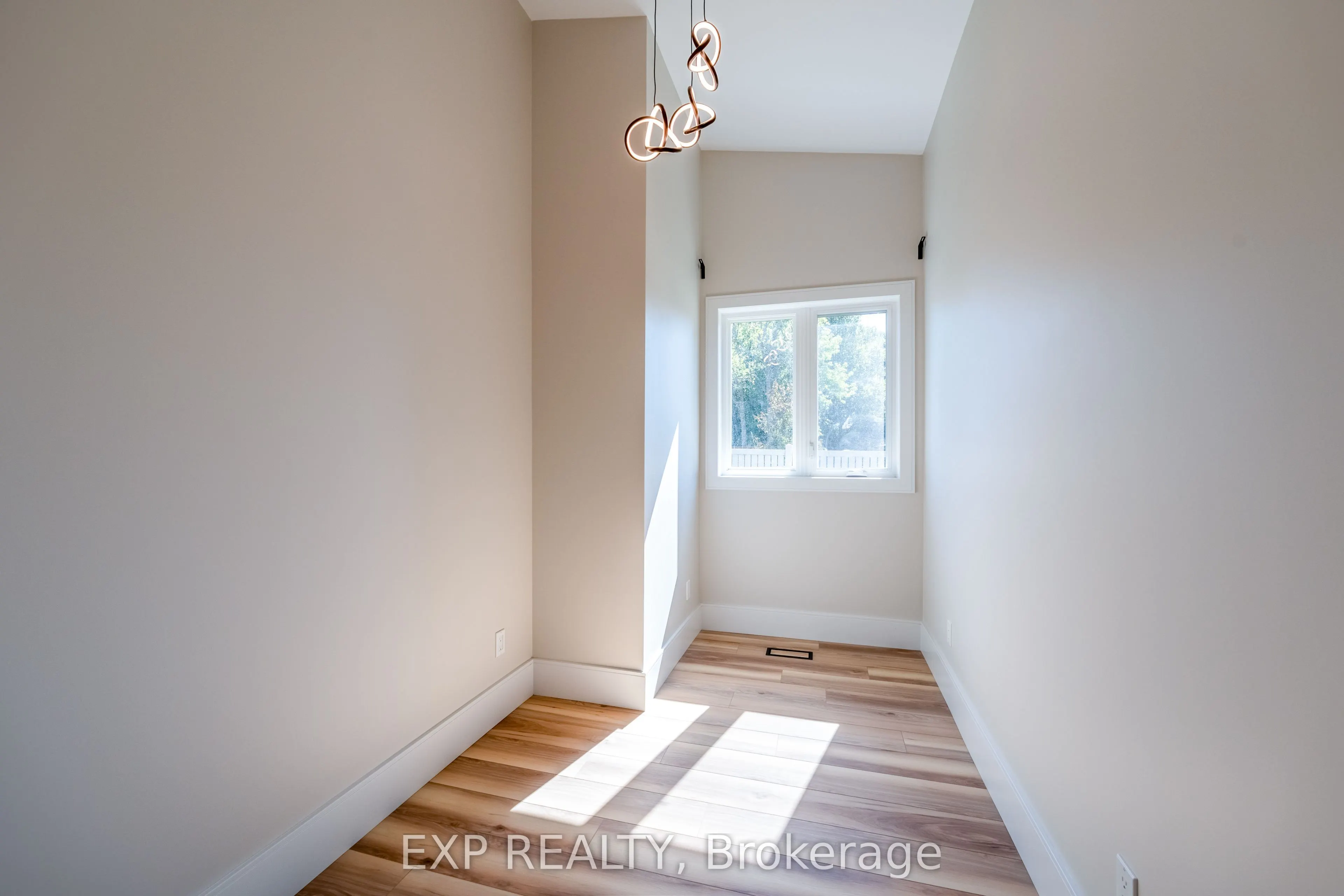 44 Kingsway Crescent, #Unit C