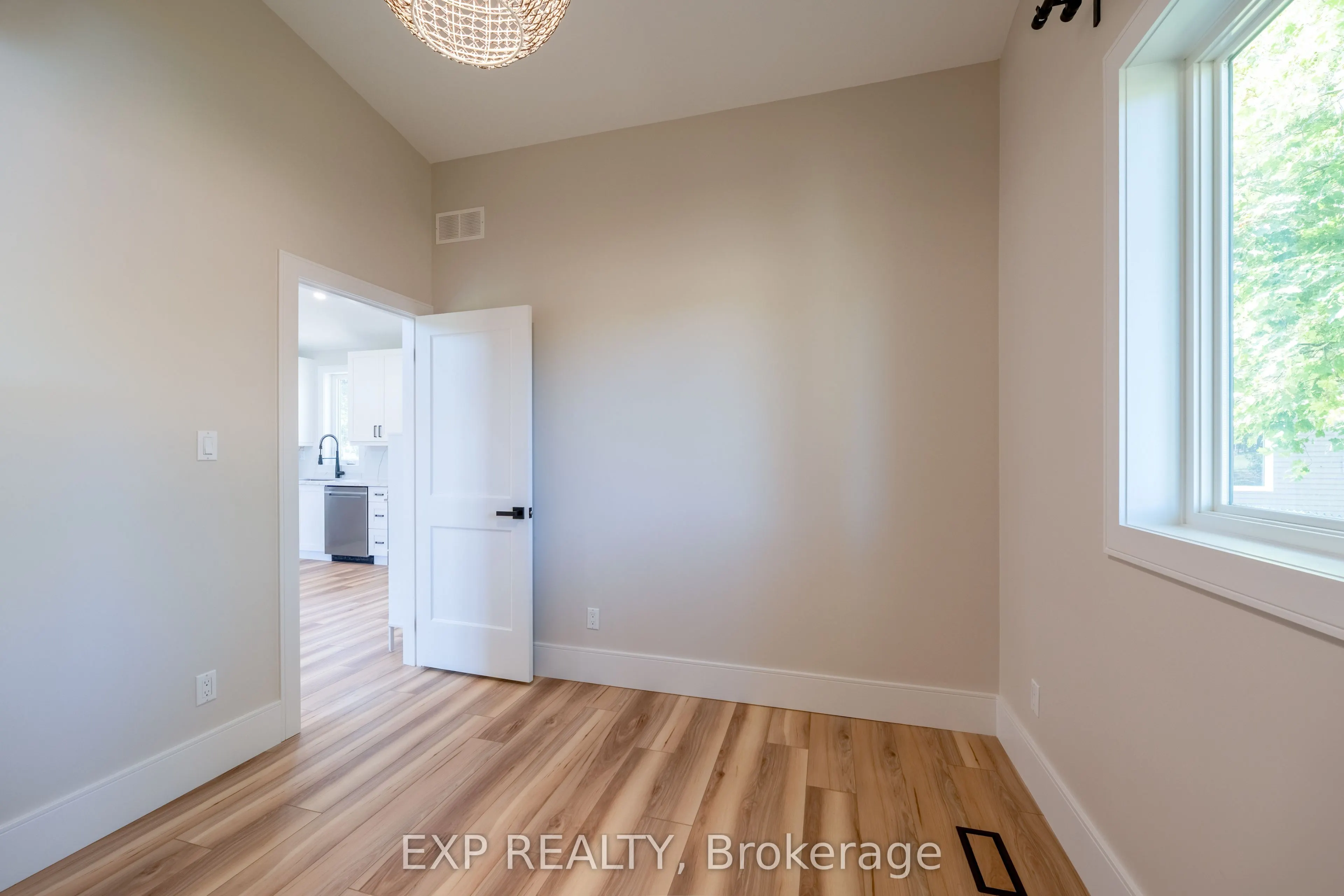 44 Kingsway Crescent, #Unit C