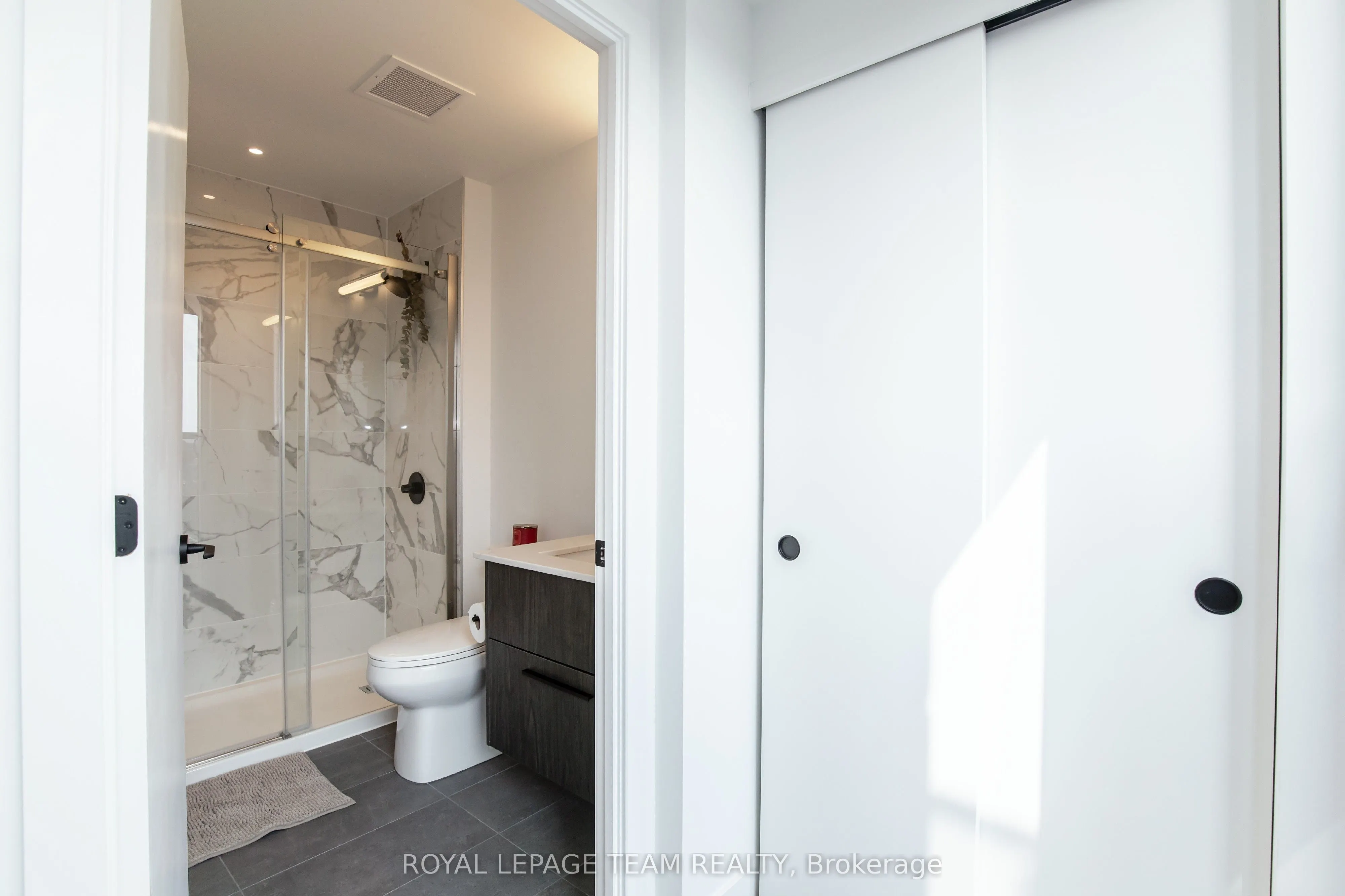 560 Rideau Street, #501
