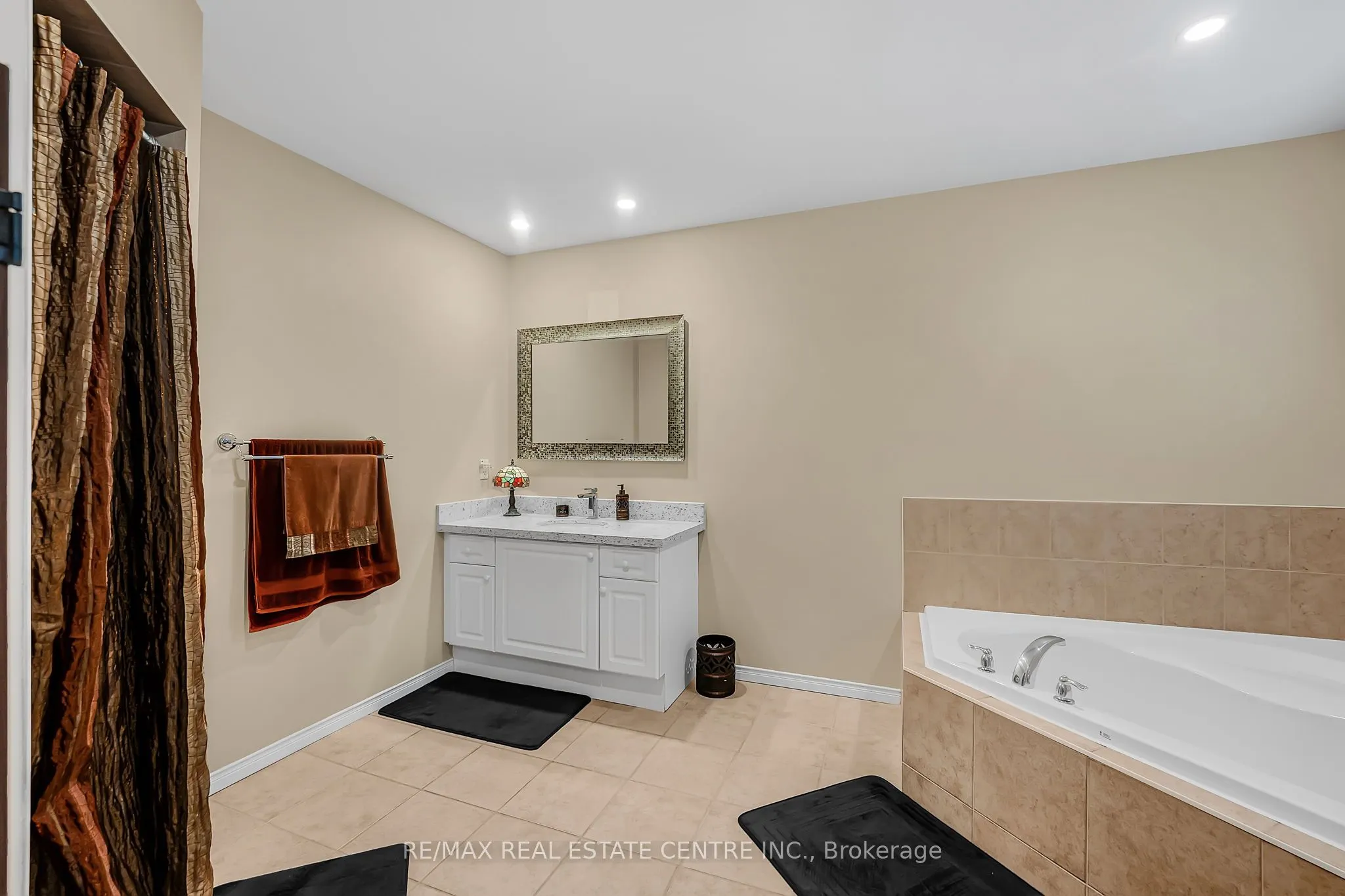 35 Pantano Drive
