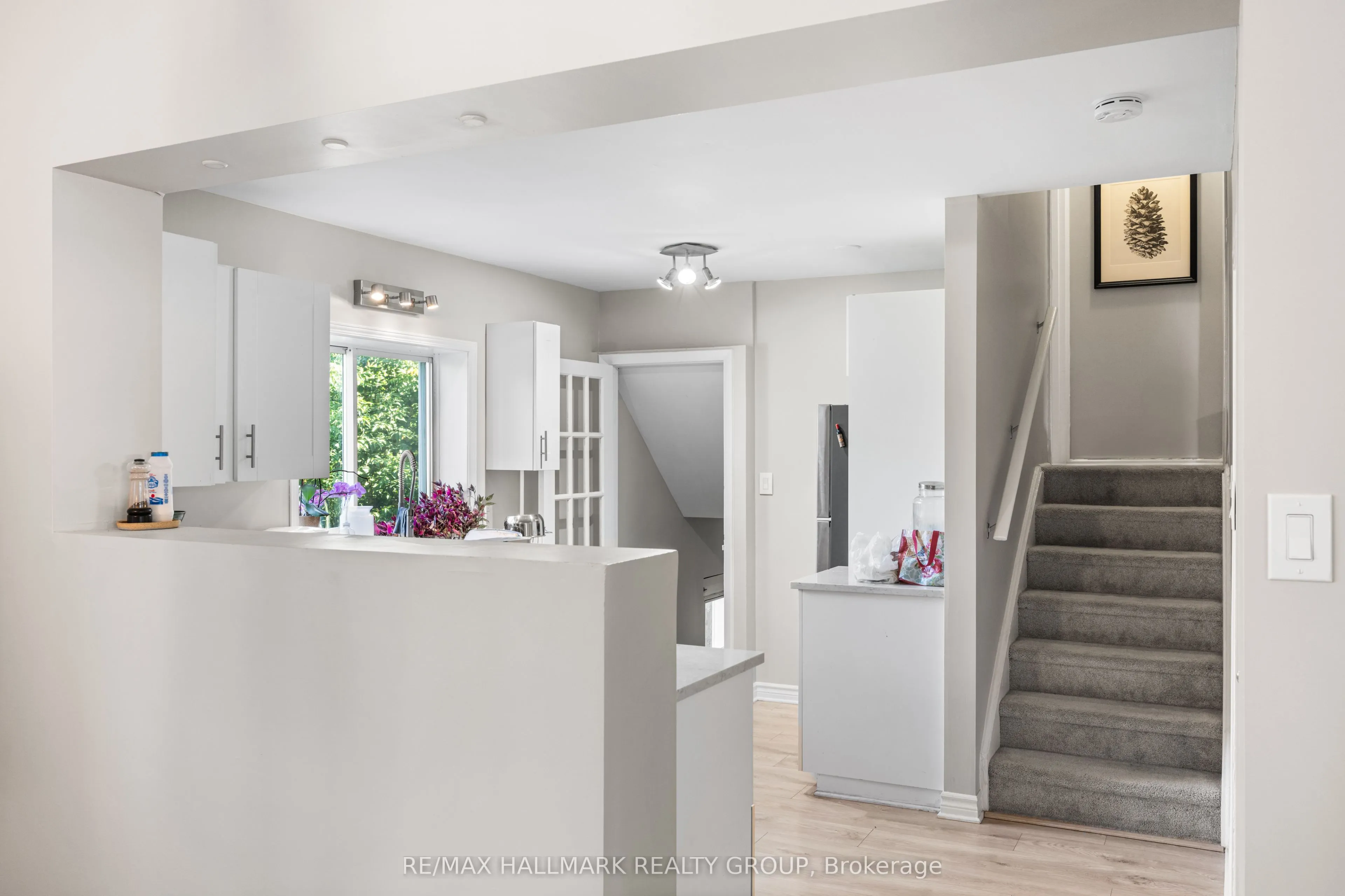 1305 DORCHESTER Avenue
