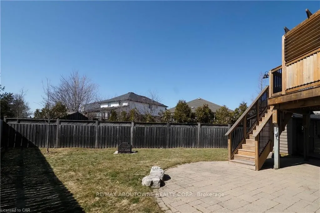 33 Boulder Crescent, #Main