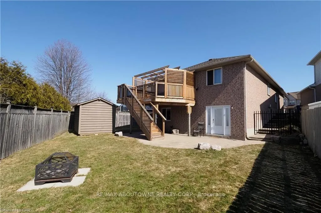 33 Boulder Crescent, #Main
