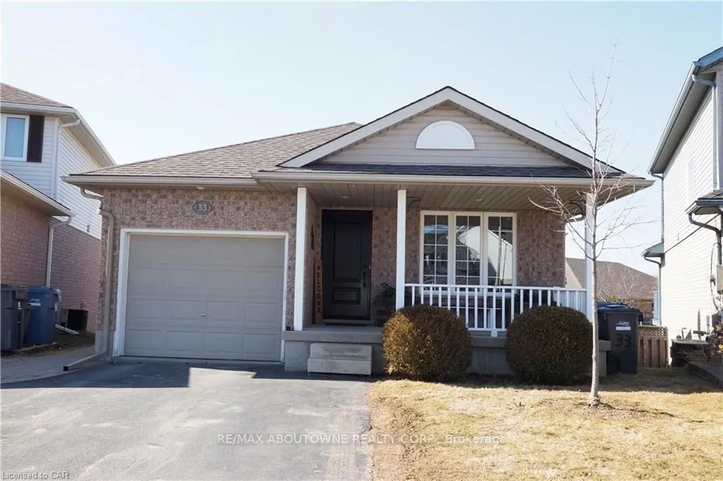 33 Boulder Crescent, #Main