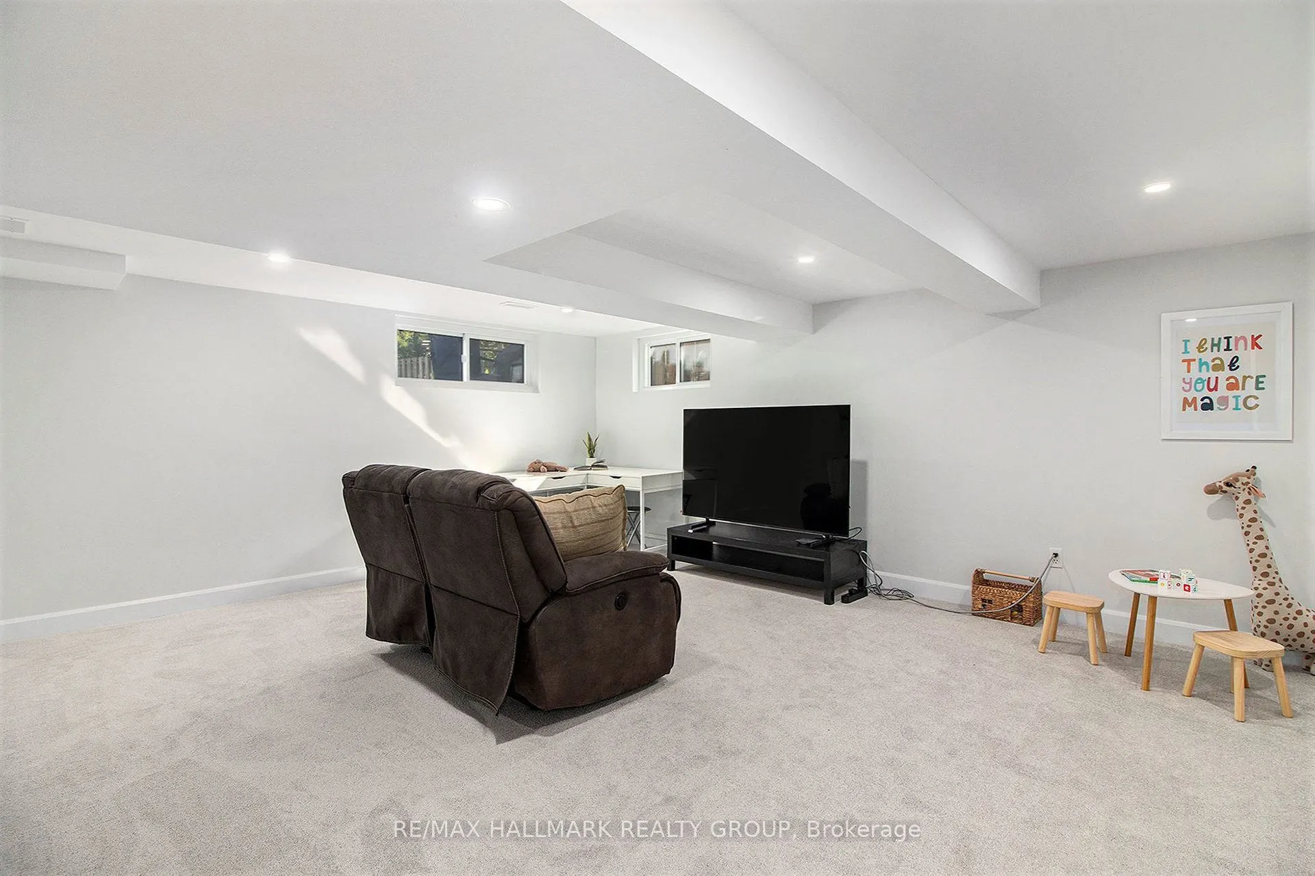 1118 CHATEAU Crescent