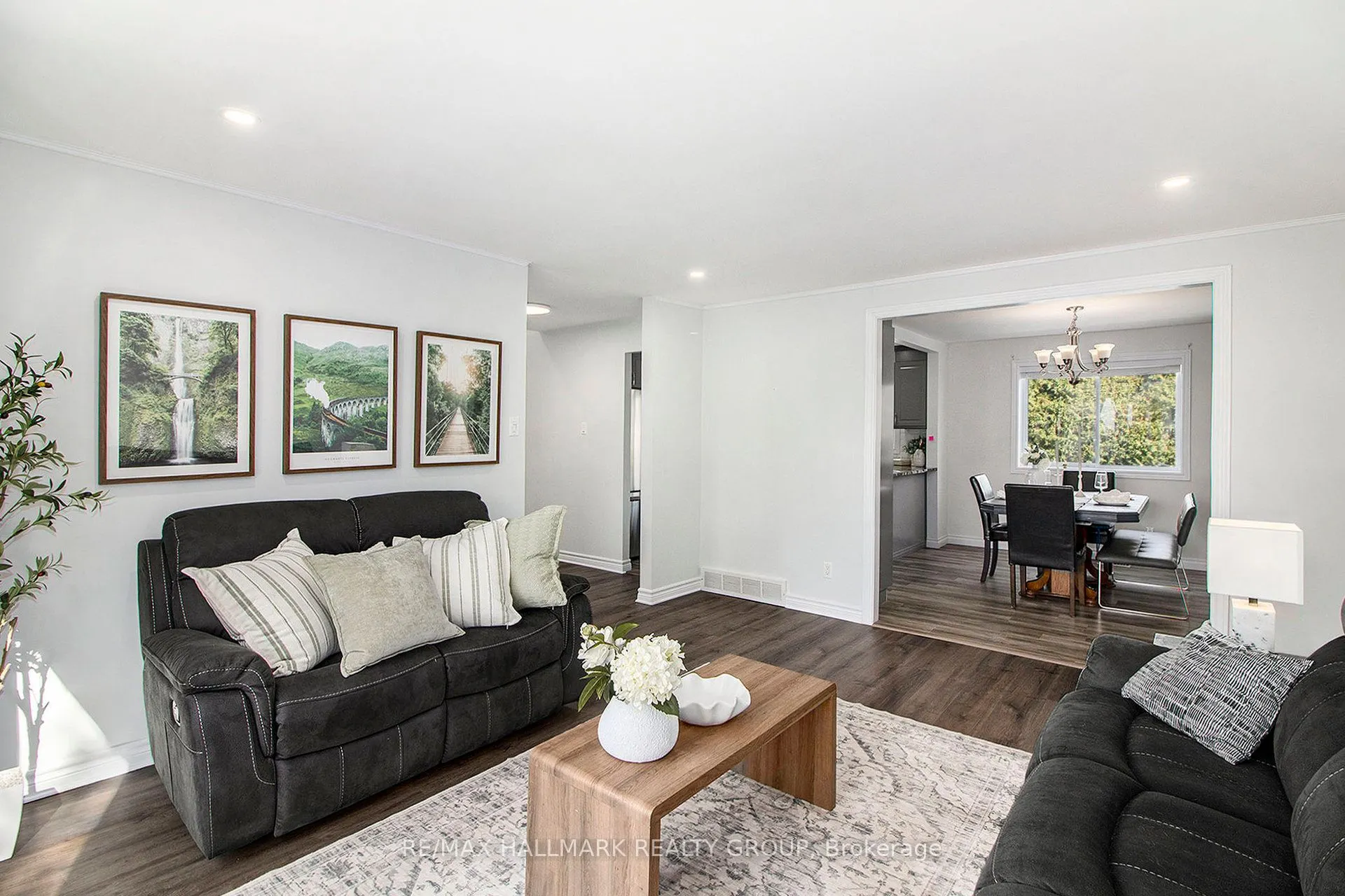 1118 CHATEAU Crescent