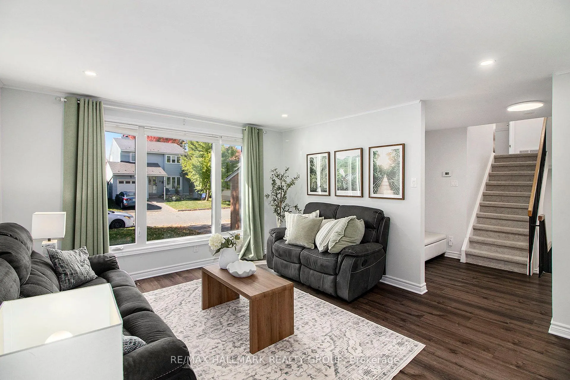 1118 CHATEAU Crescent