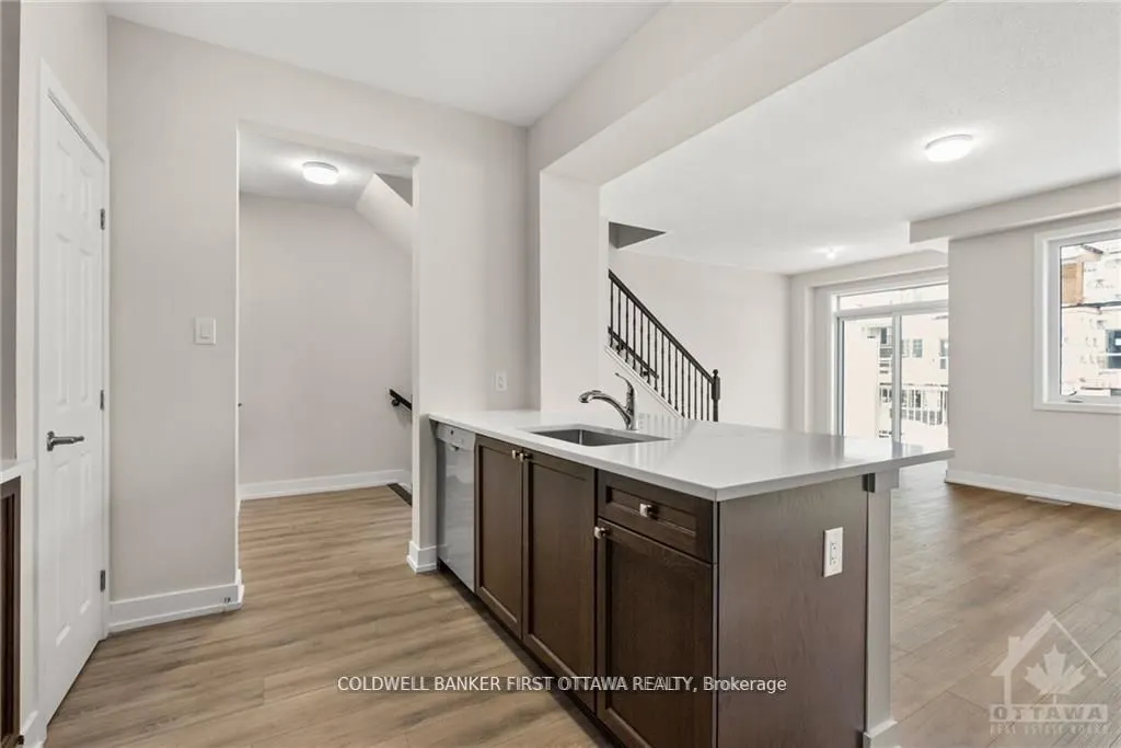 203 ANYOLITE Private