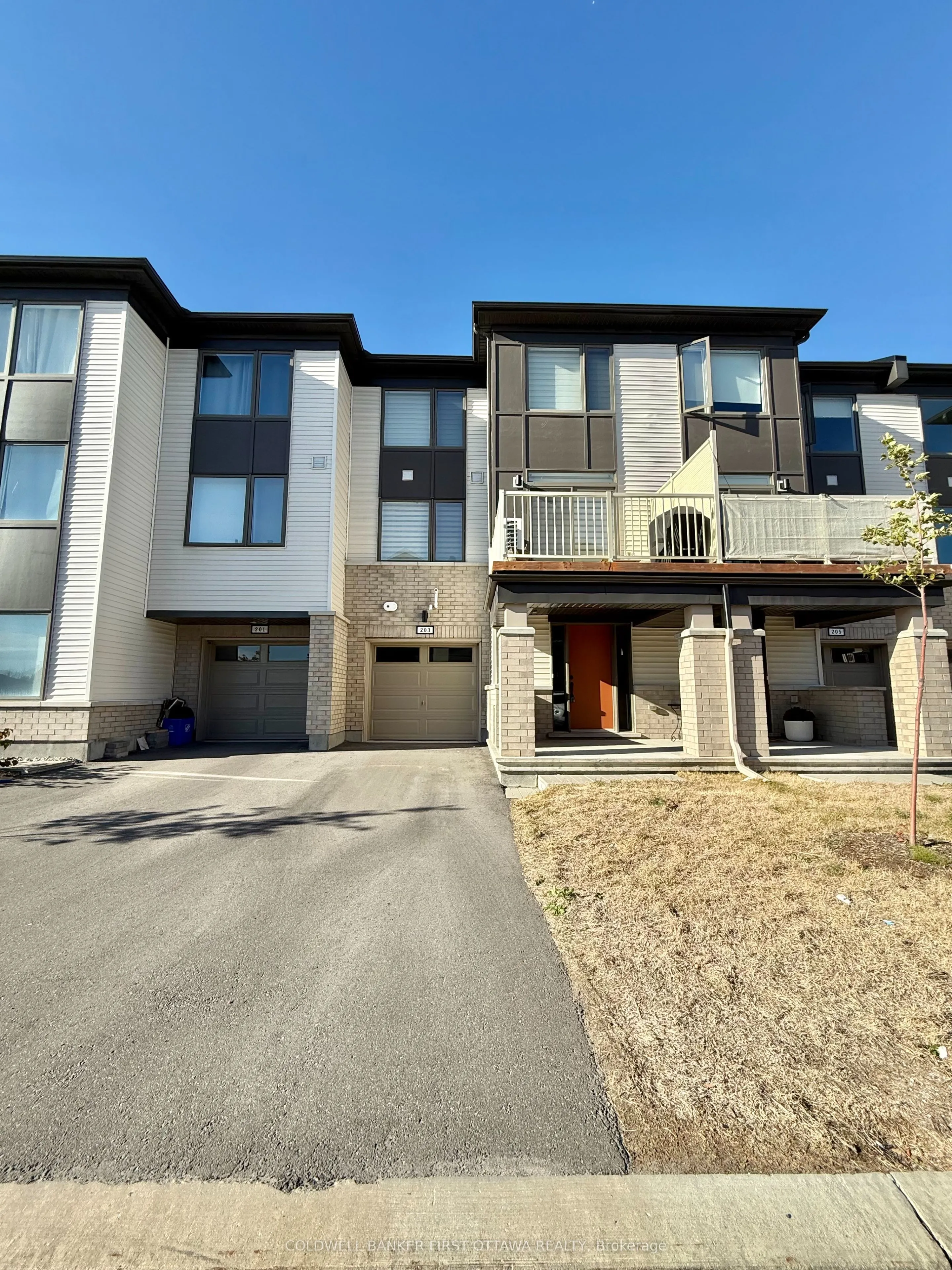 203 ANYOLITE Private