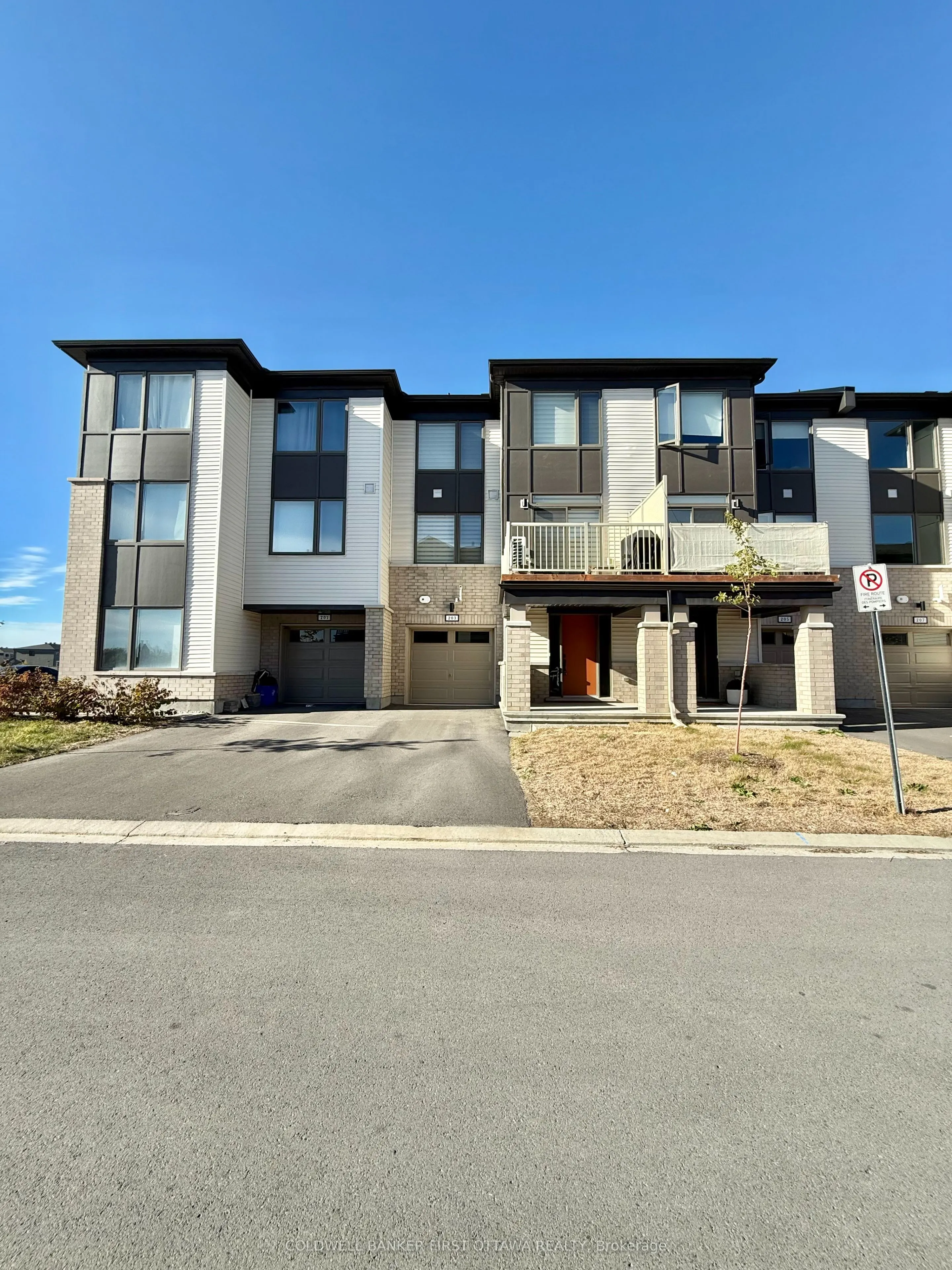 203 ANYOLITE Private