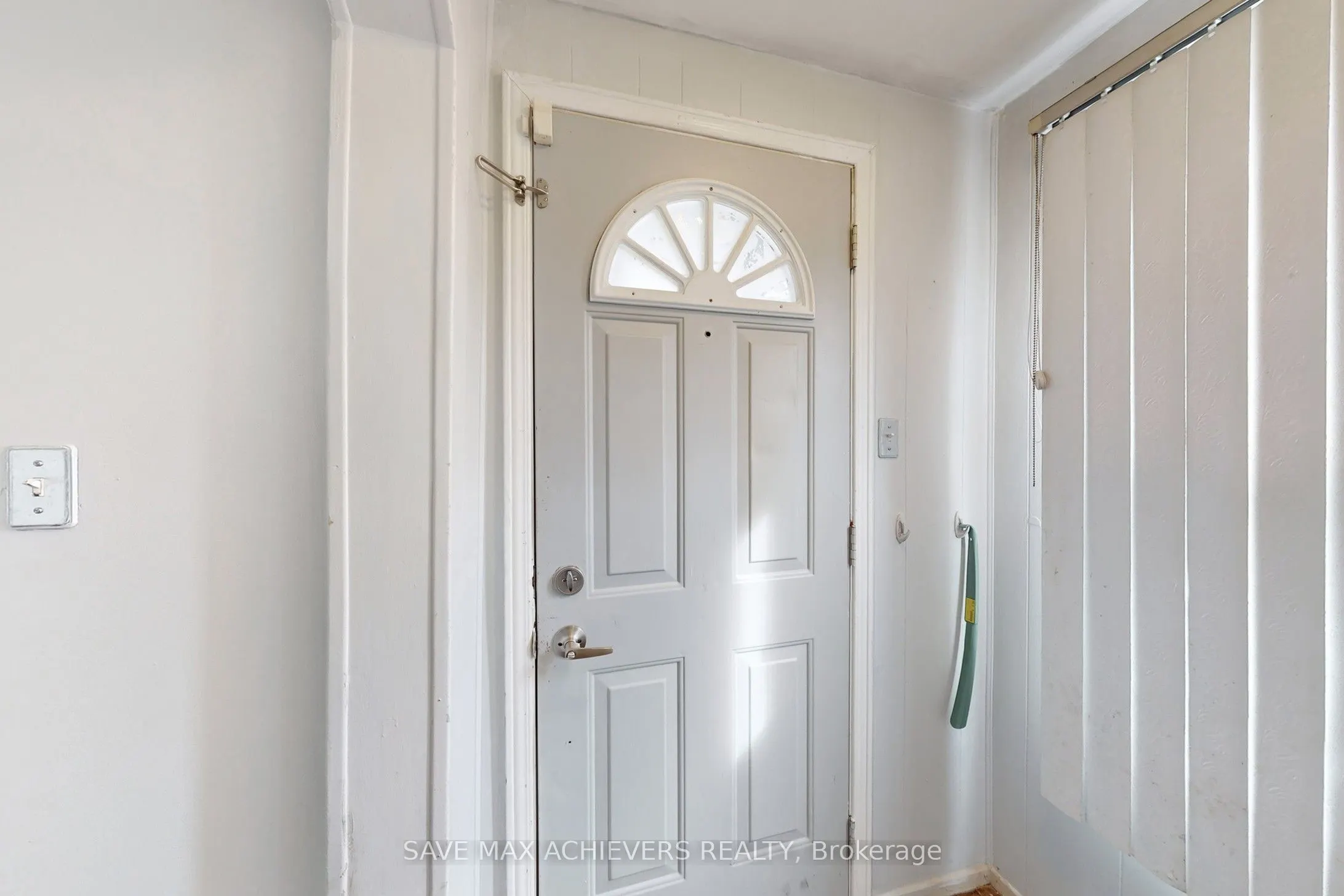 43 Normanhurst Avenue